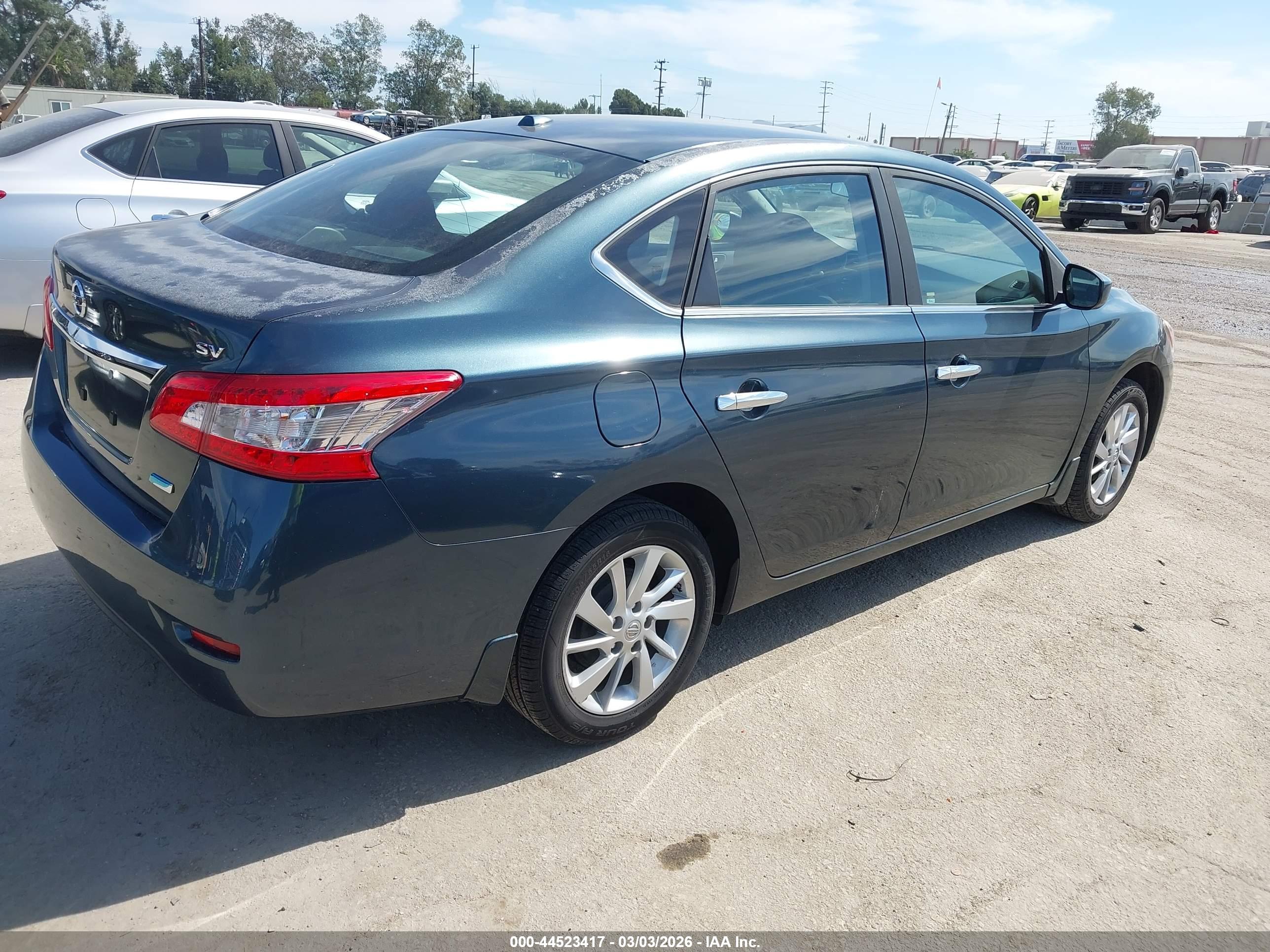 NISSAN SENTRA image 4