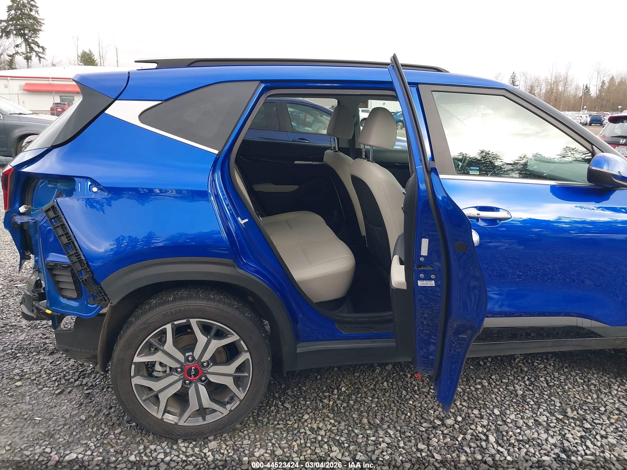 KIA SELTOS image 8