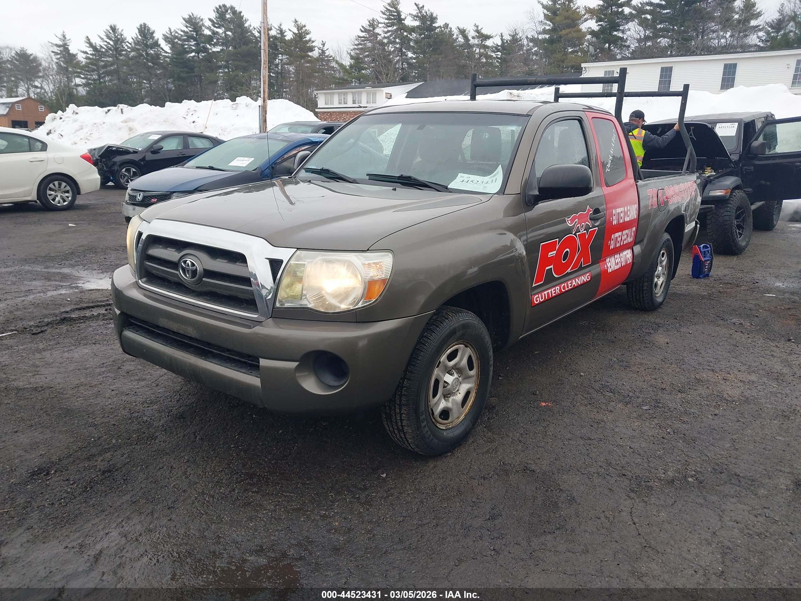 TOYOTA TACOMA image 2