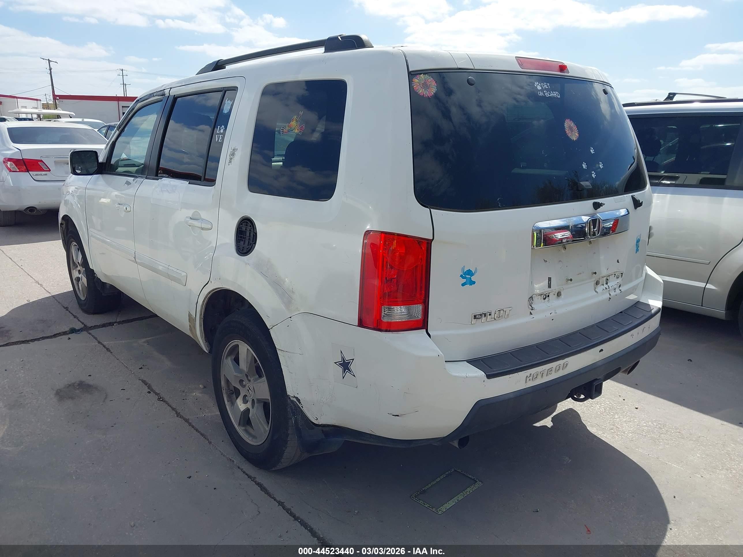 HONDA PILOT image 3