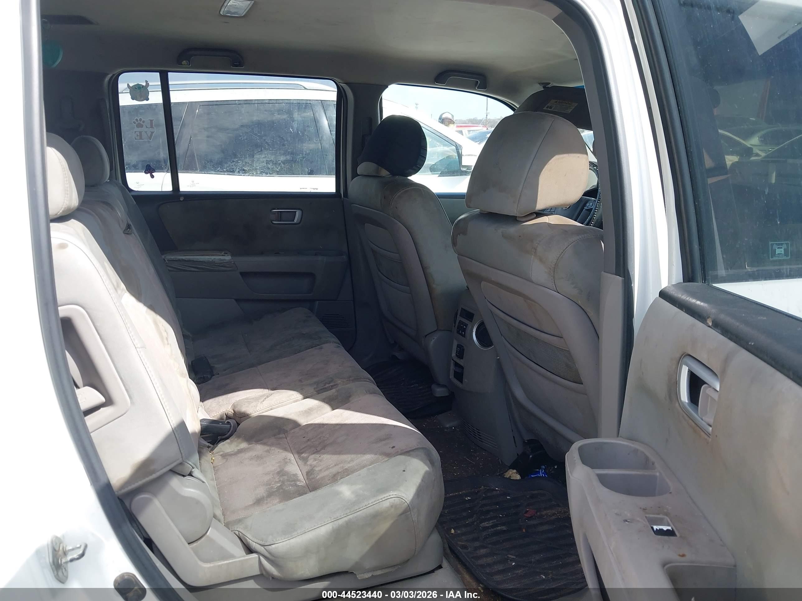 HONDA PILOT image 8