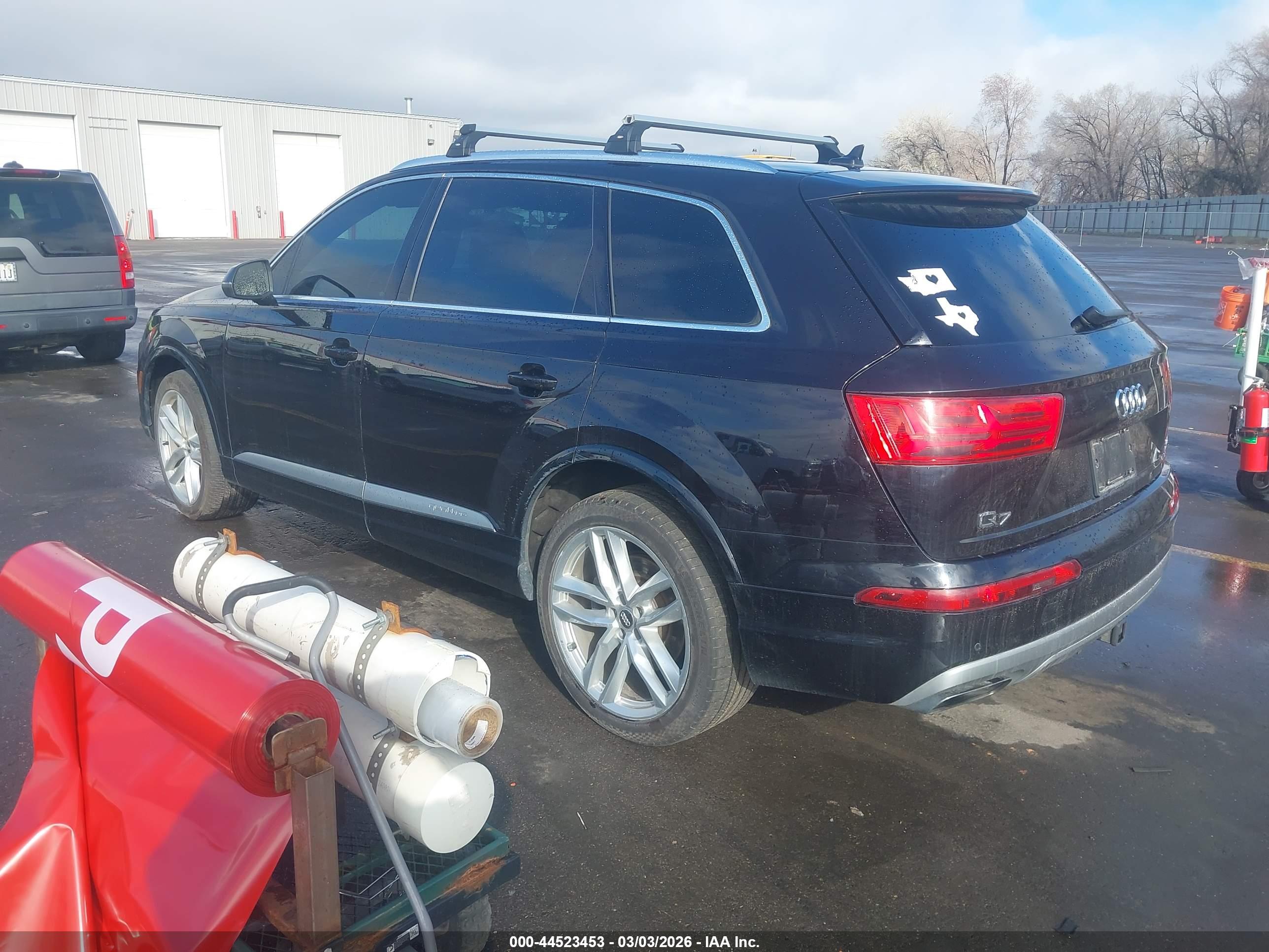 AUDI Q7 image 3