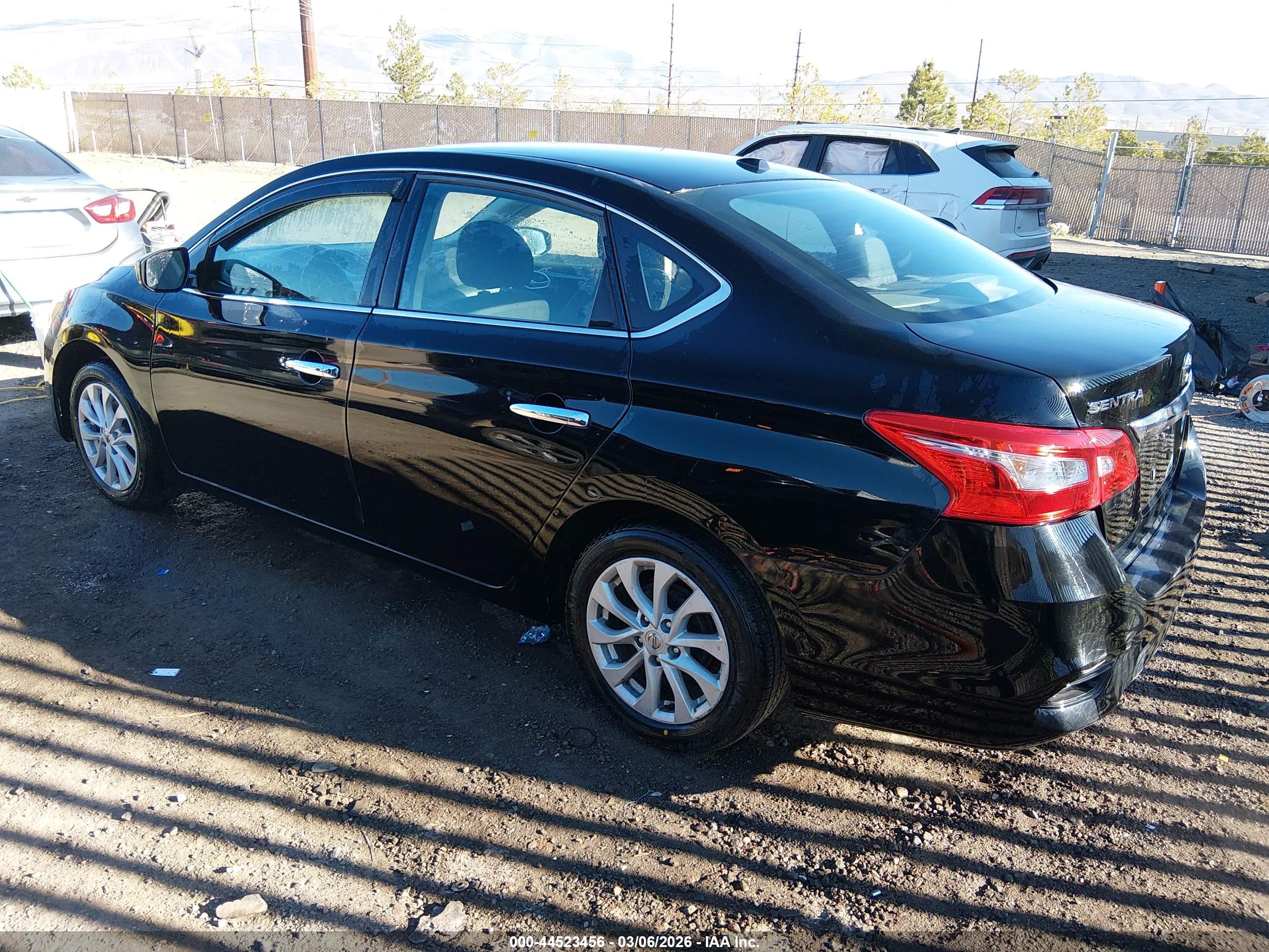 NISSAN SENTRA image 3