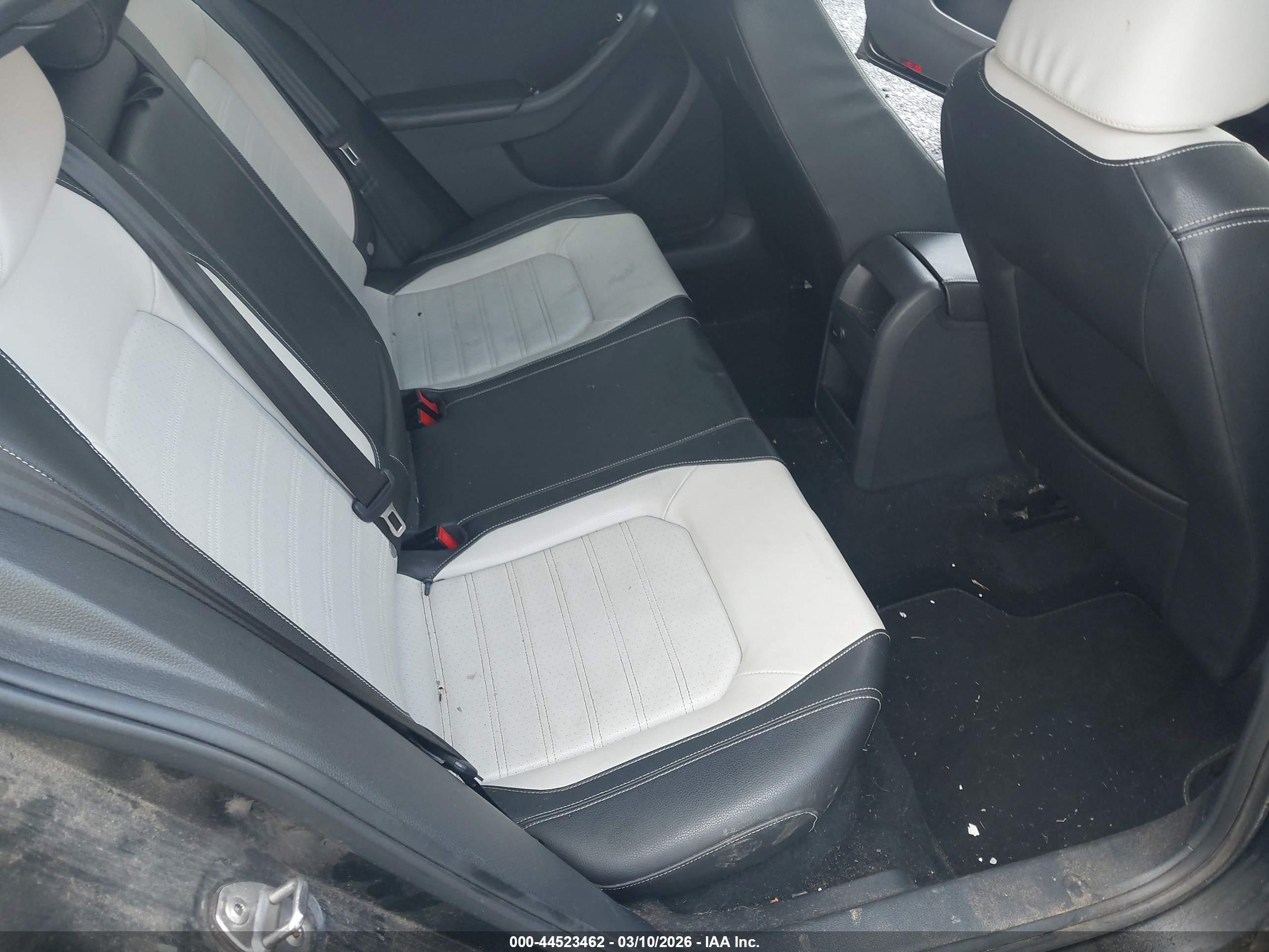 VOLKSWAGEN JETTA image 8