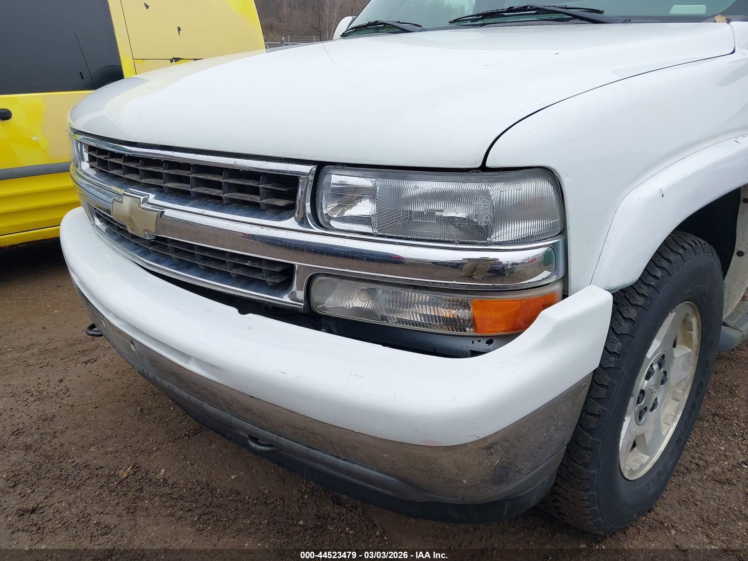 CHEVROLET TAHOE image 6
