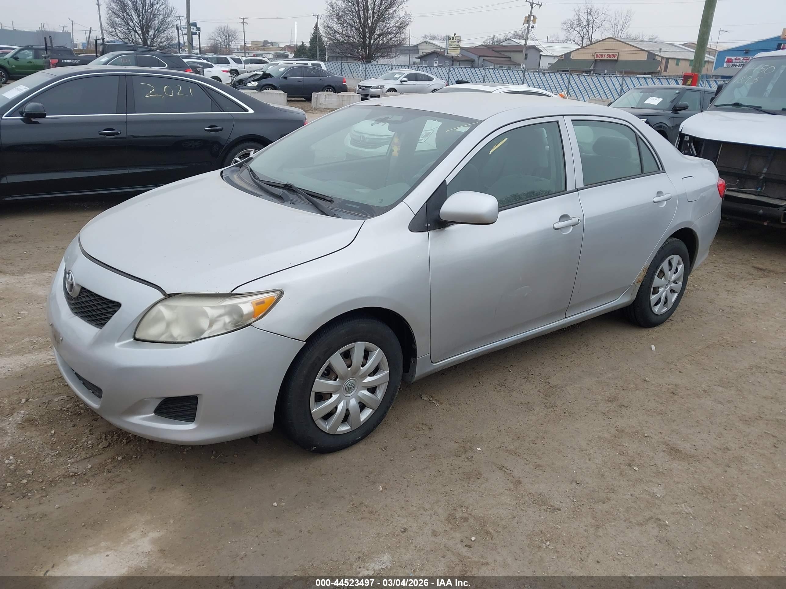 TOYOTA COROLLA image 2