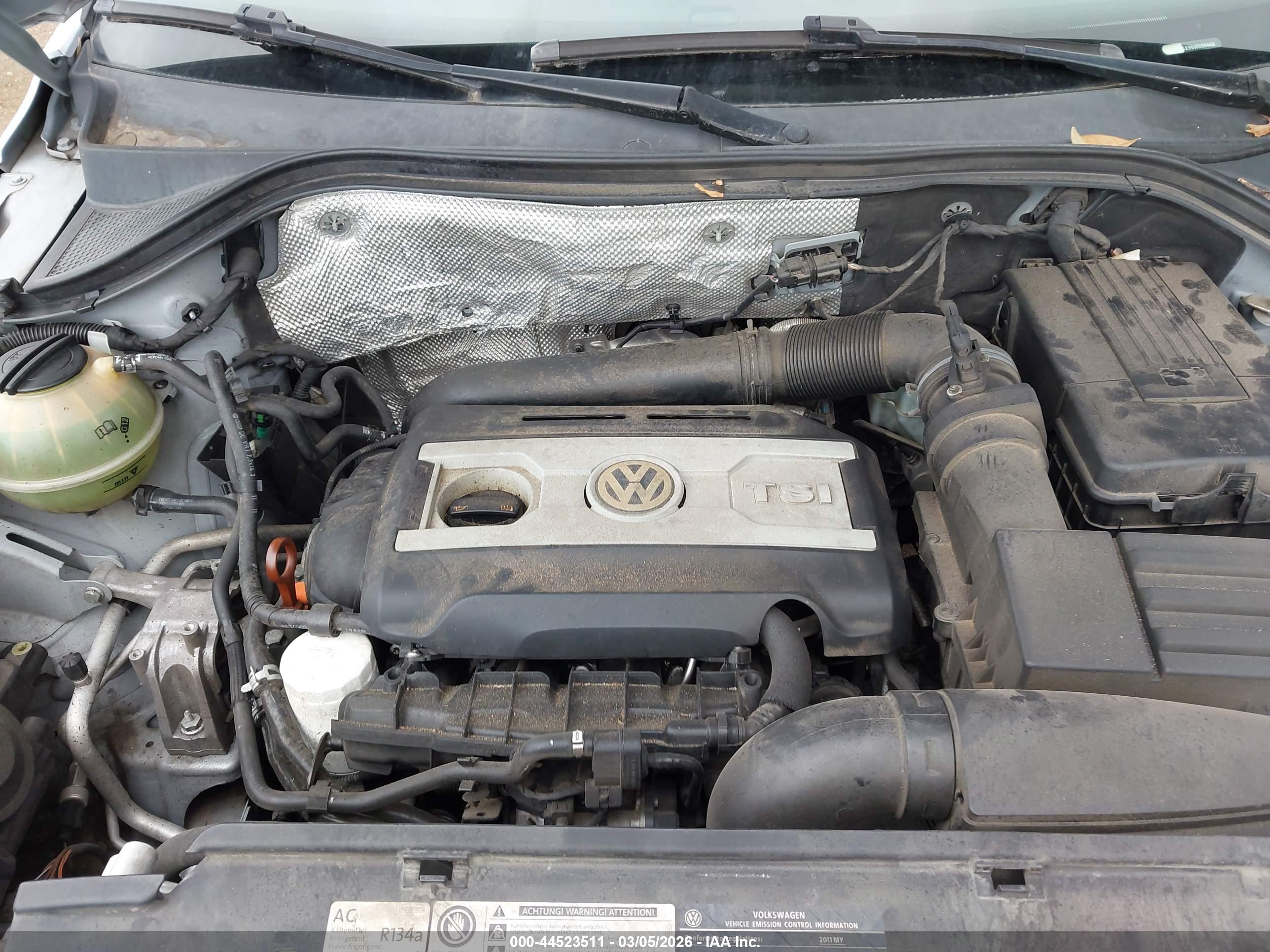 VOLKSWAGEN TIGUAN image 10