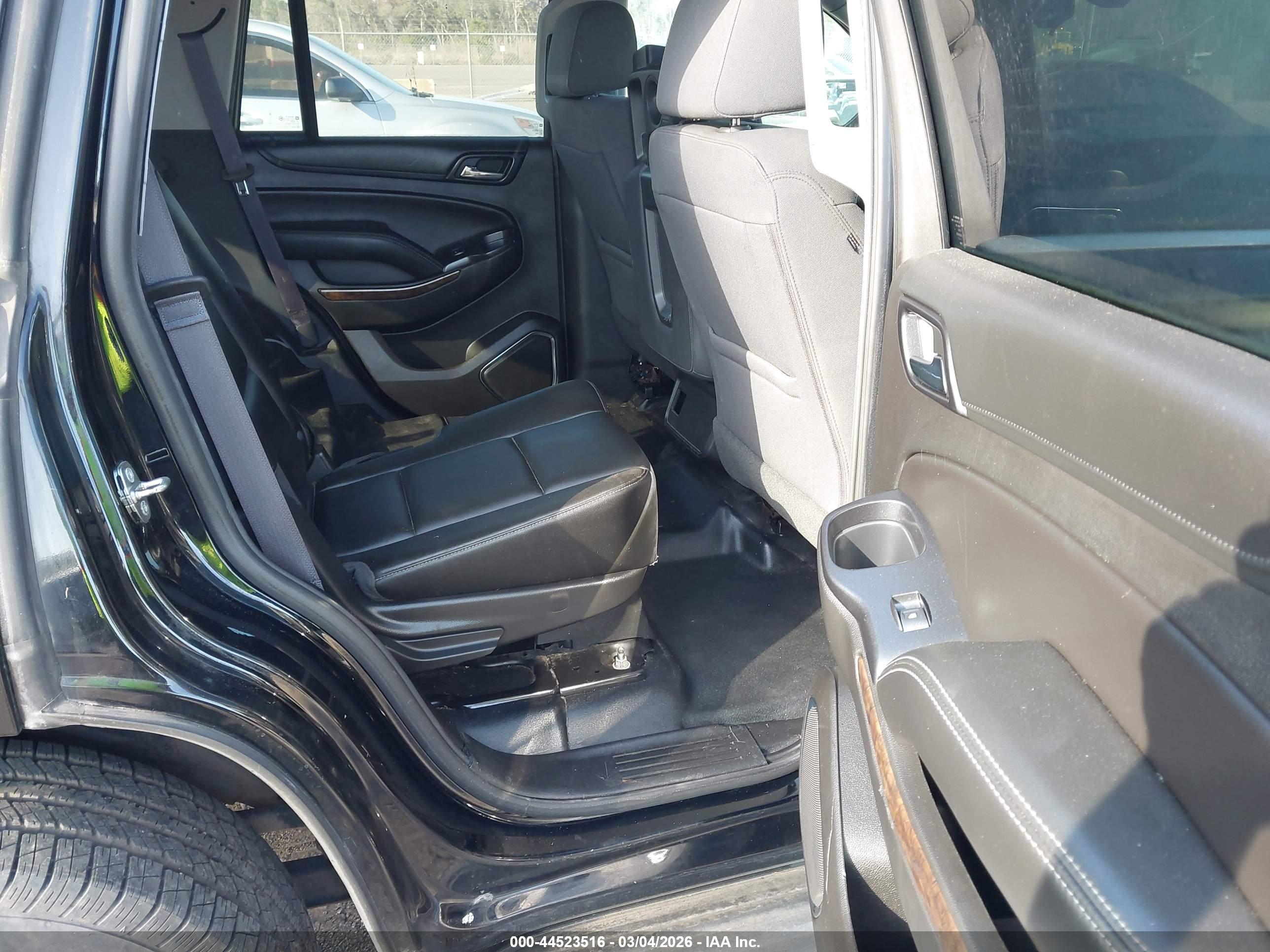 CHEVROLET TAHOE image 8