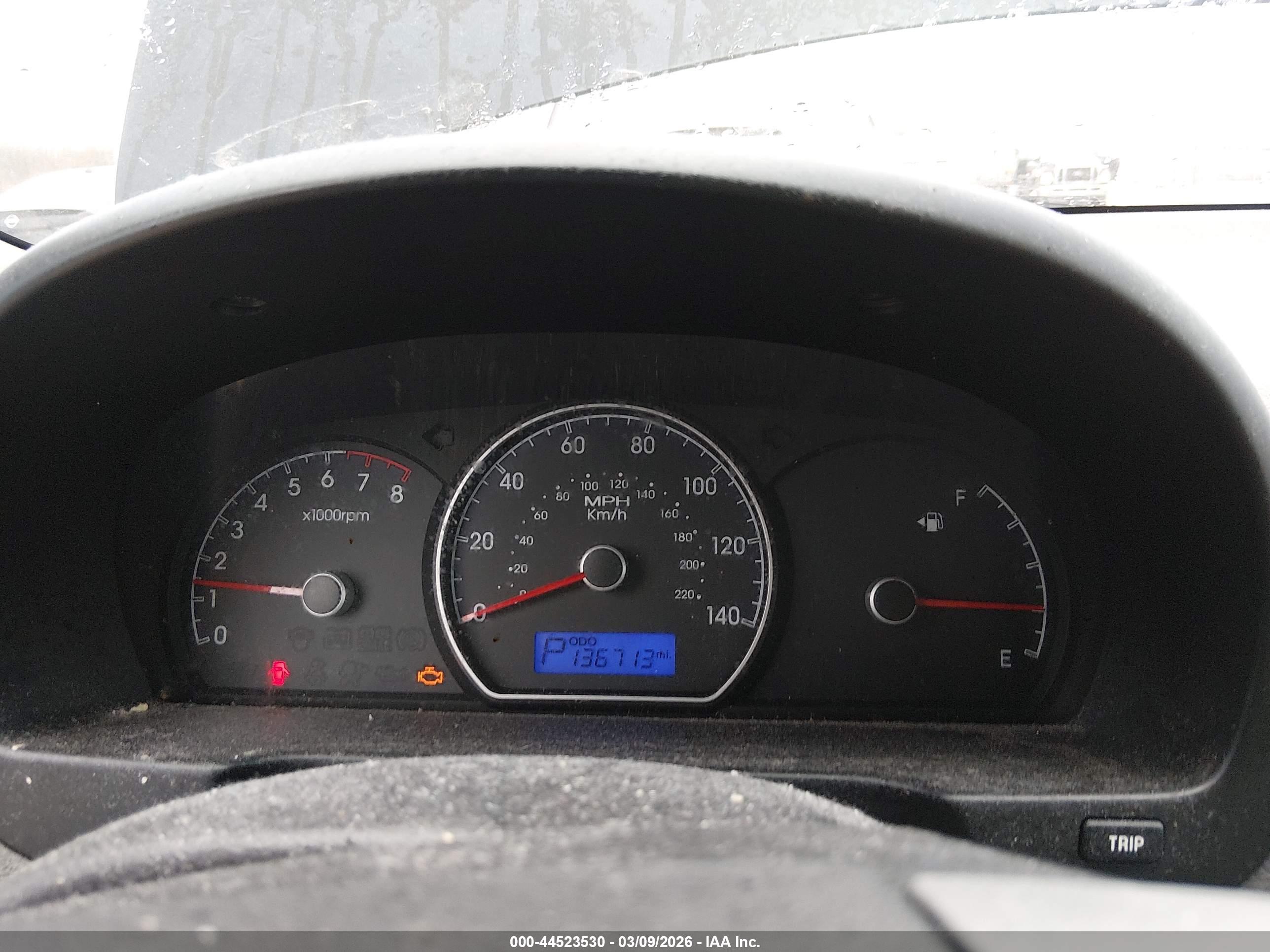 HYUNDAI ELANTRA image 7