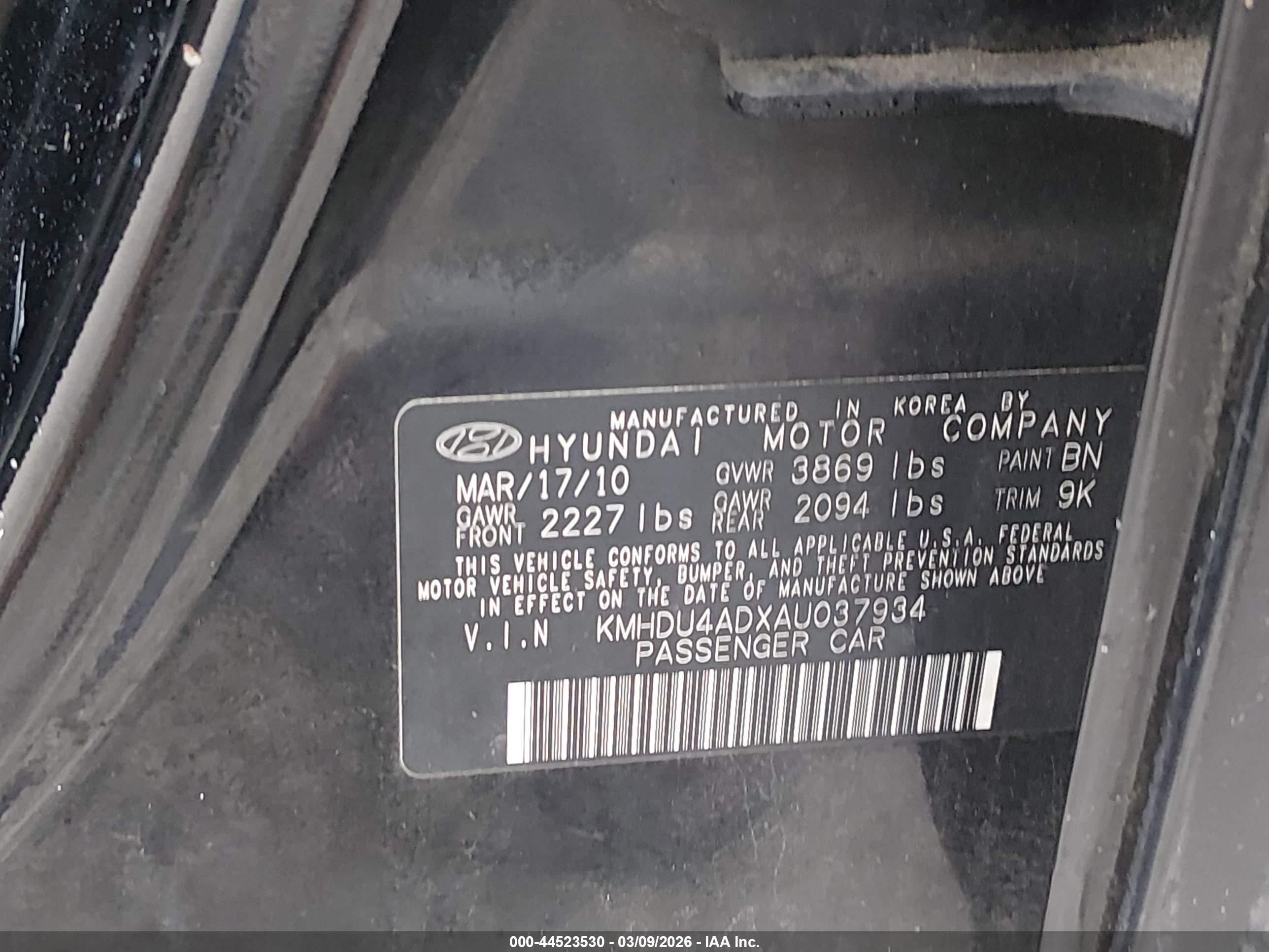HYUNDAI ELANTRA image 9