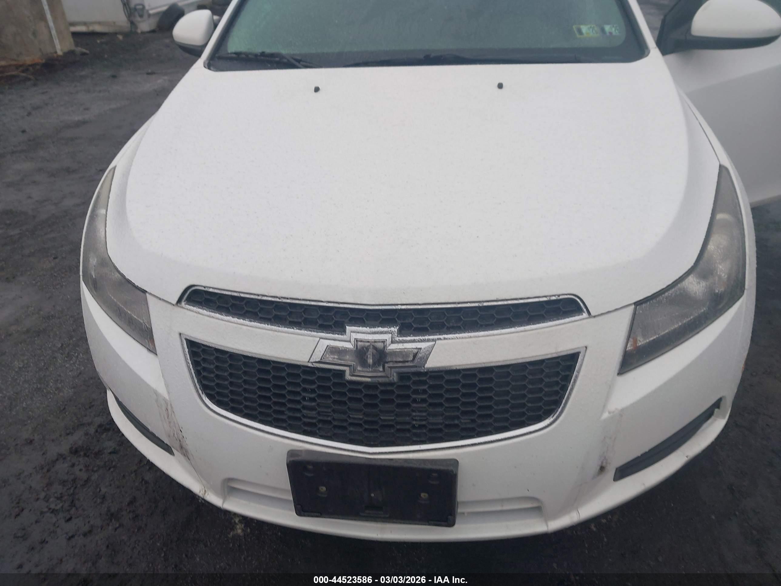 CHEVROLET CRUZE image 6