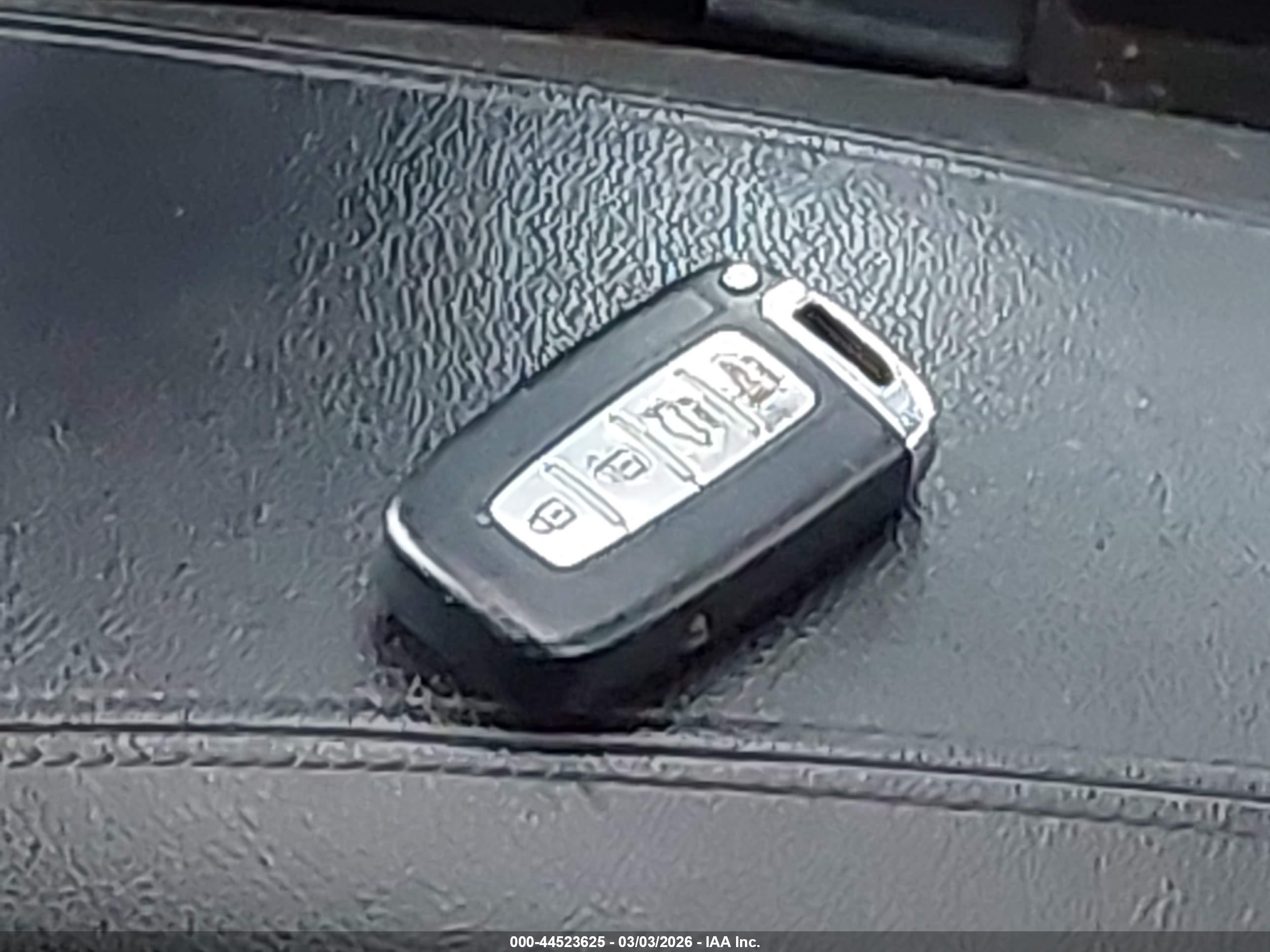 HYUNDAI SONATA image 11