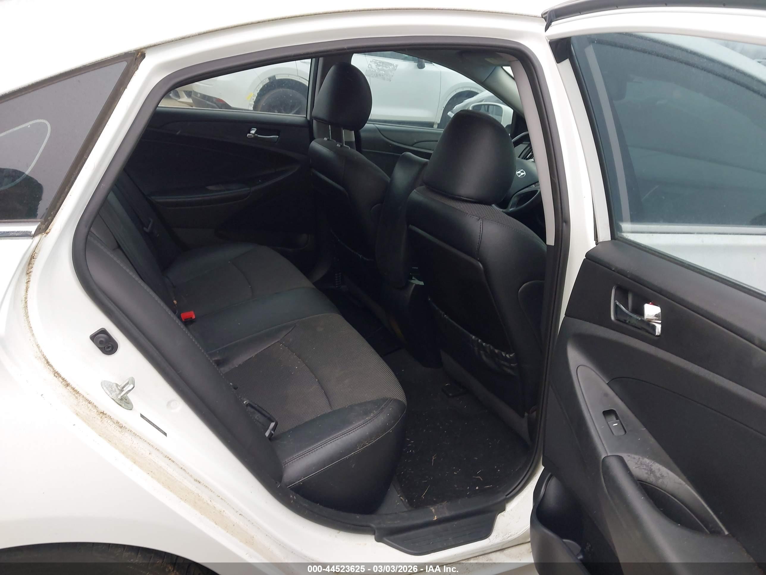 HYUNDAI SONATA image 8