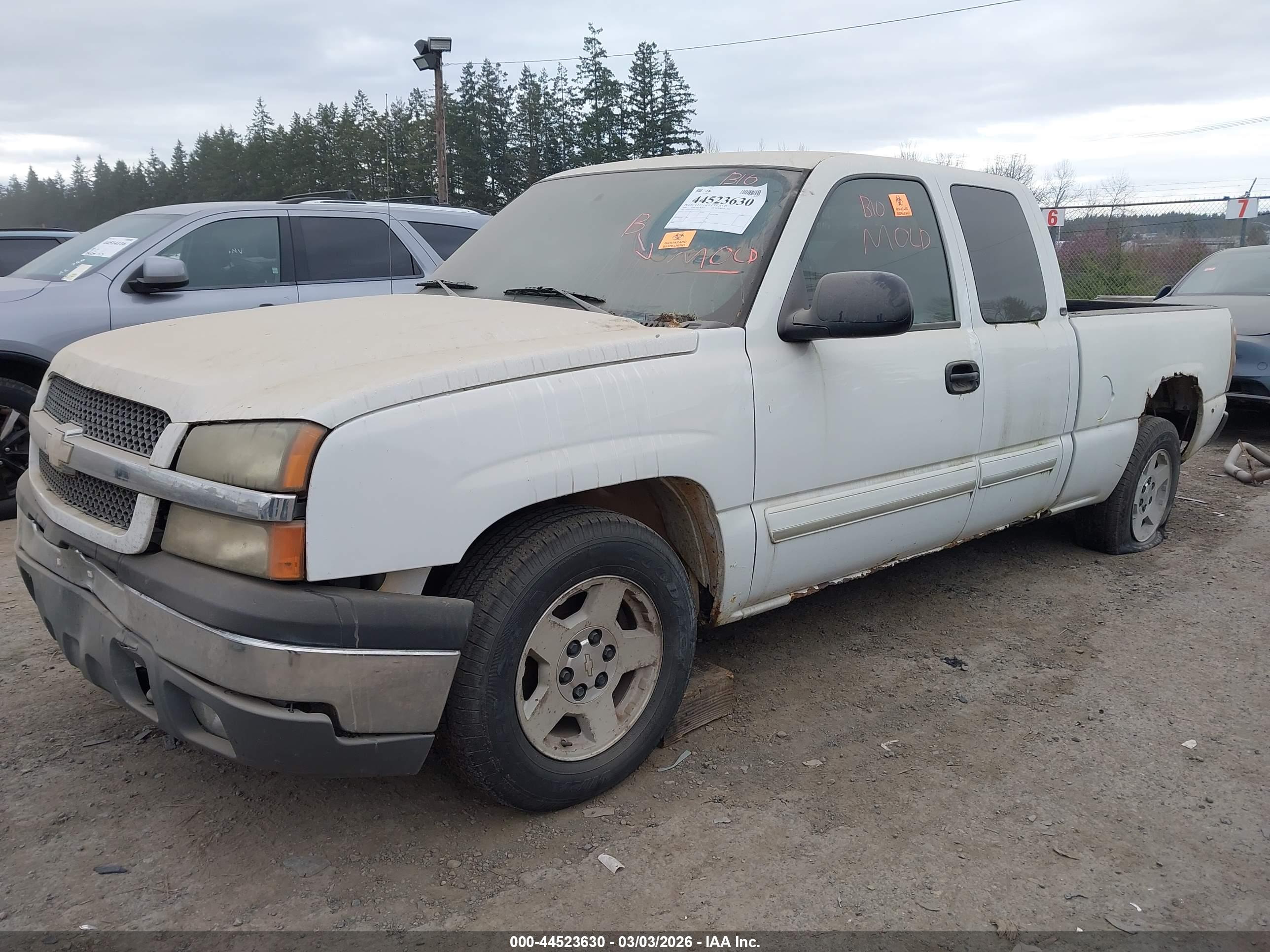 CHEVROLET SILVERADO image 2