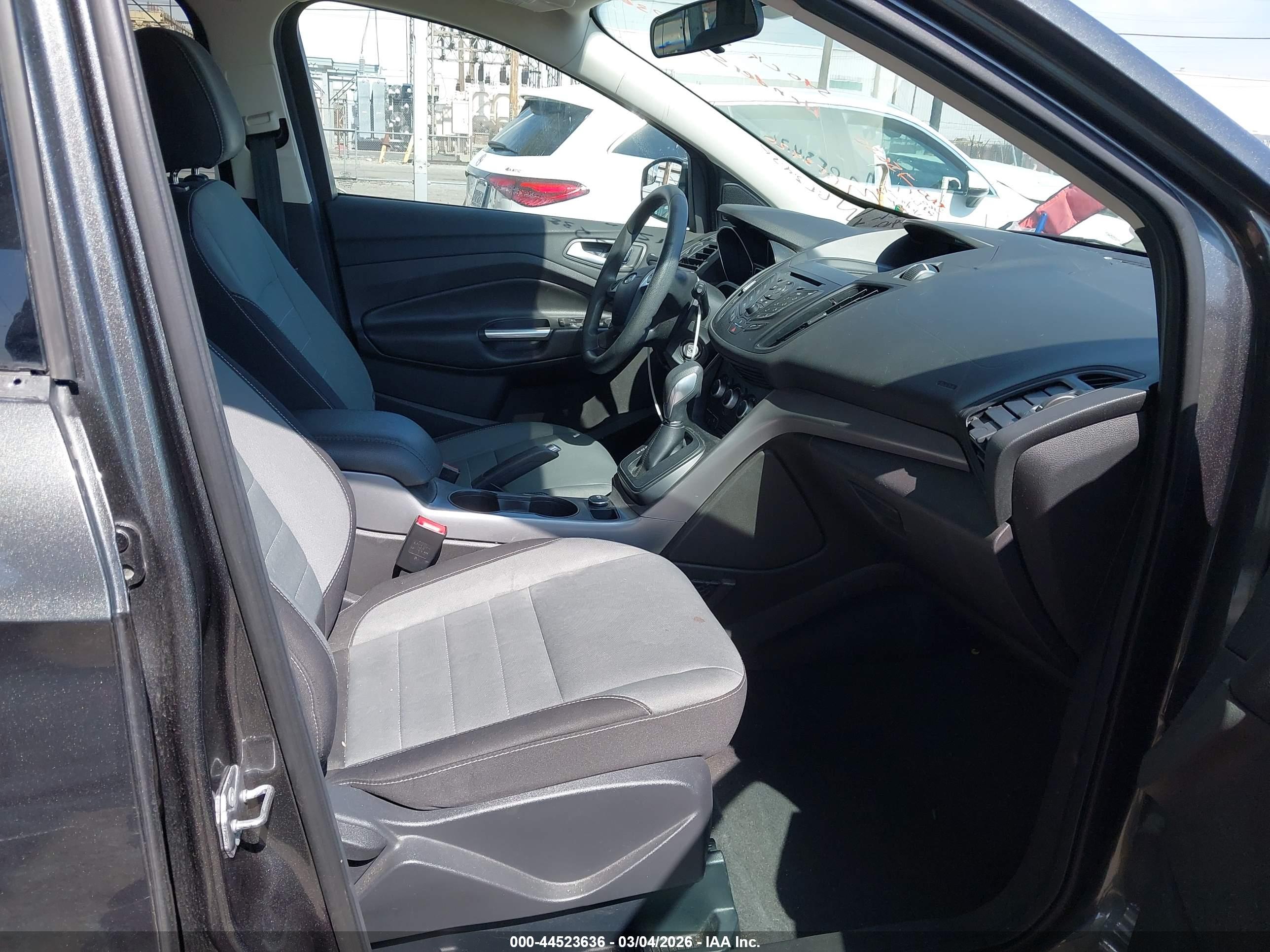 FORD ESCAPE image 5