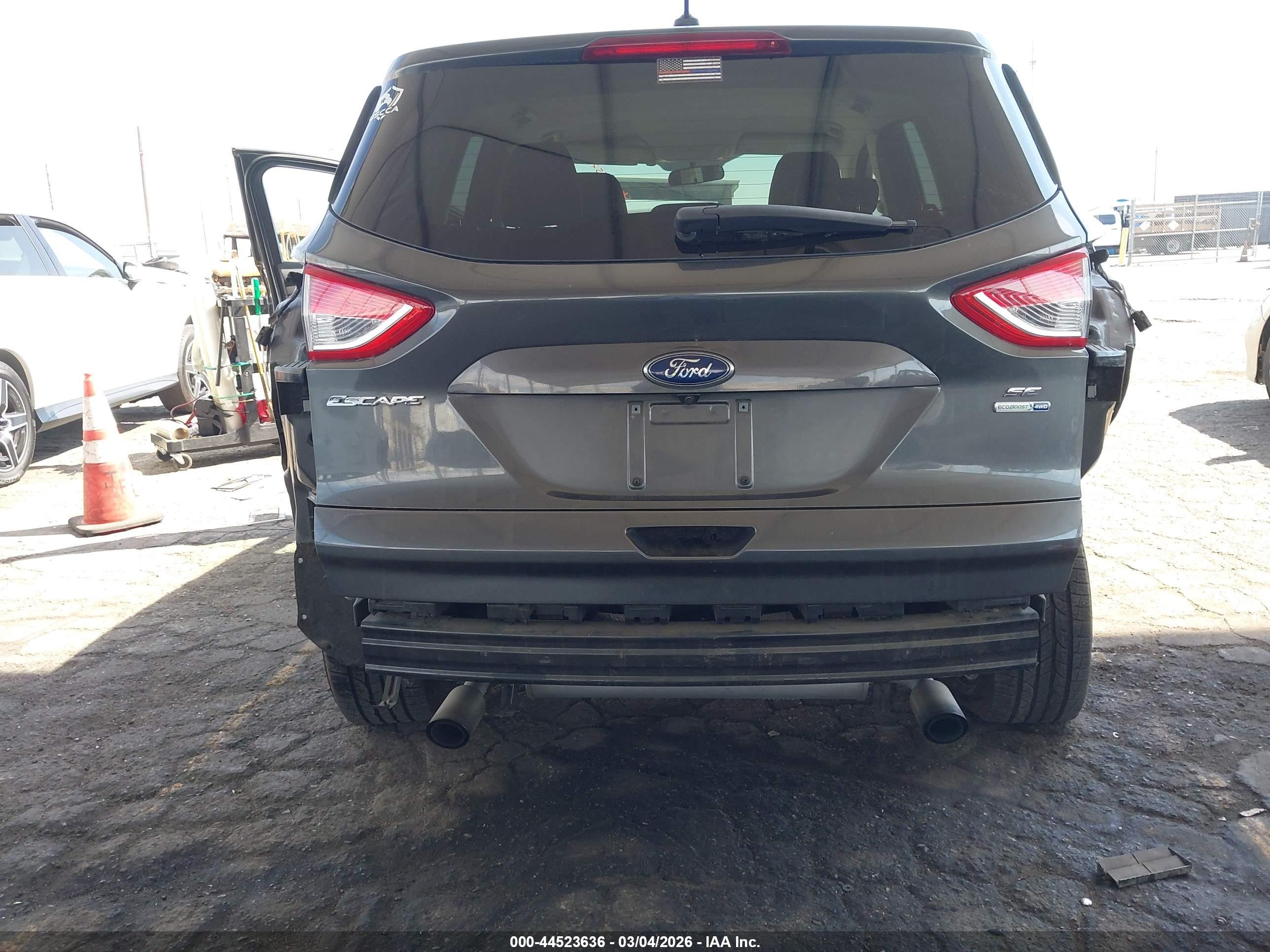 FORD ESCAPE image 6