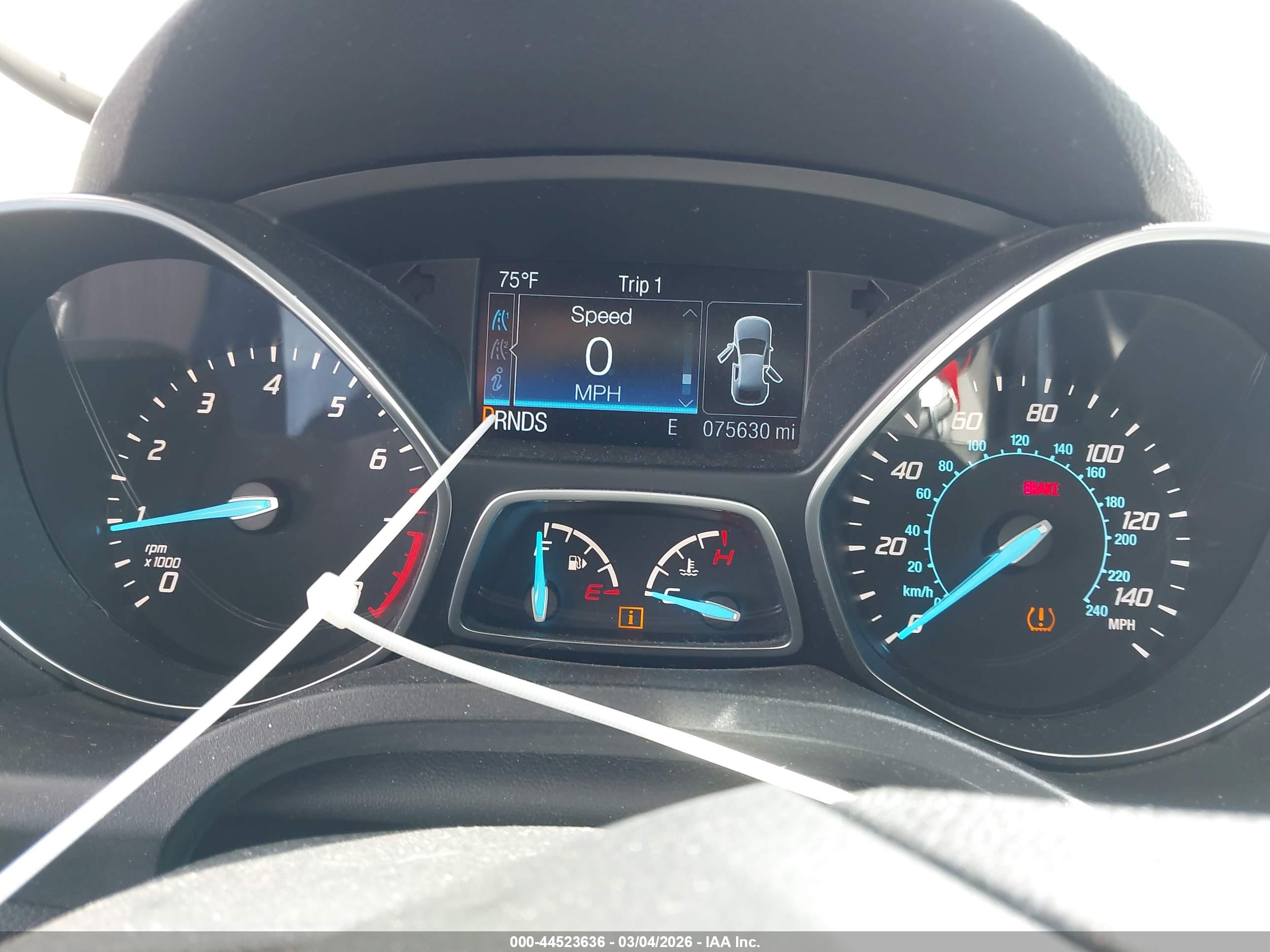 FORD ESCAPE image 7
