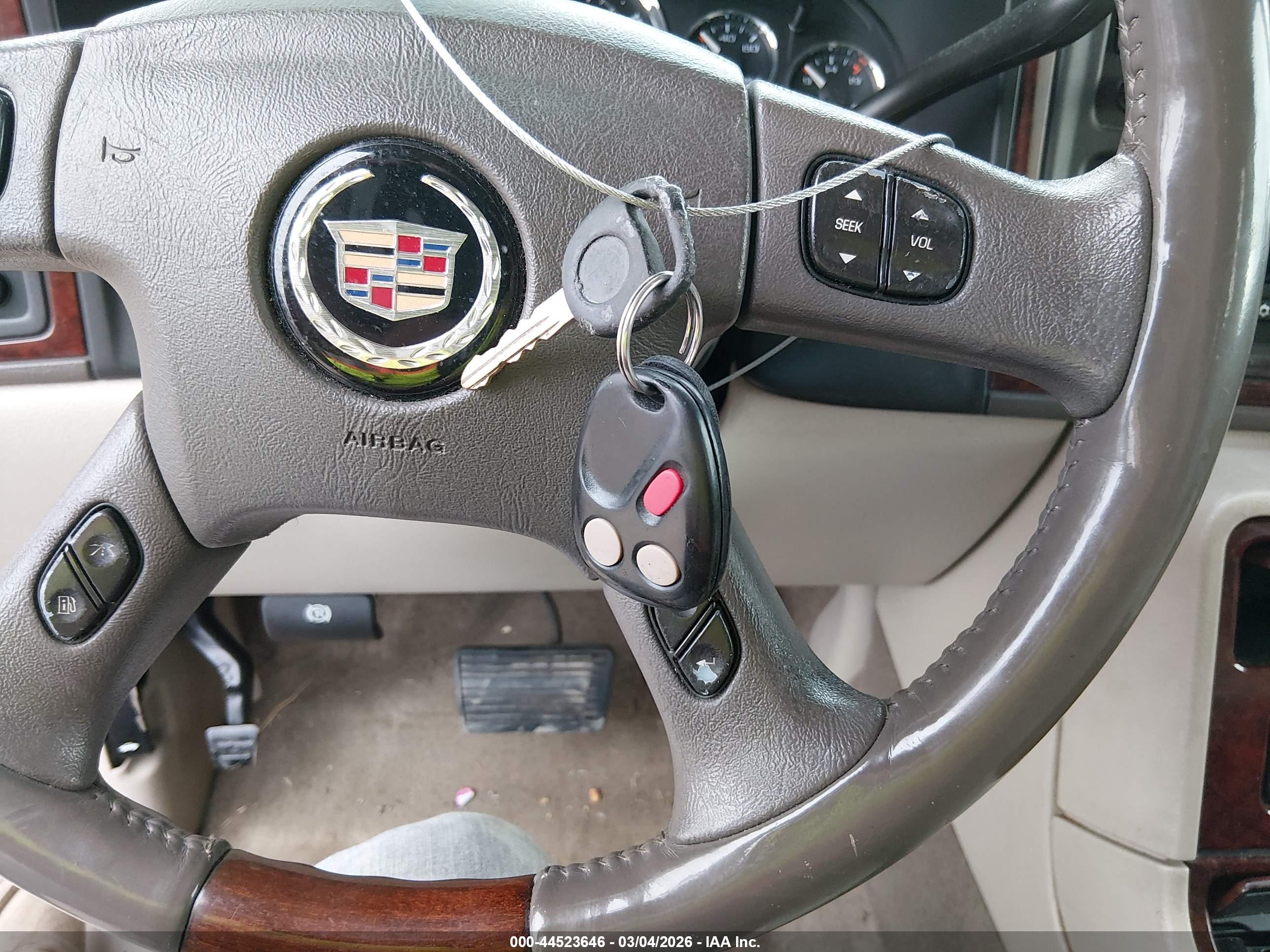 CADILLAC ESCALADE image 11