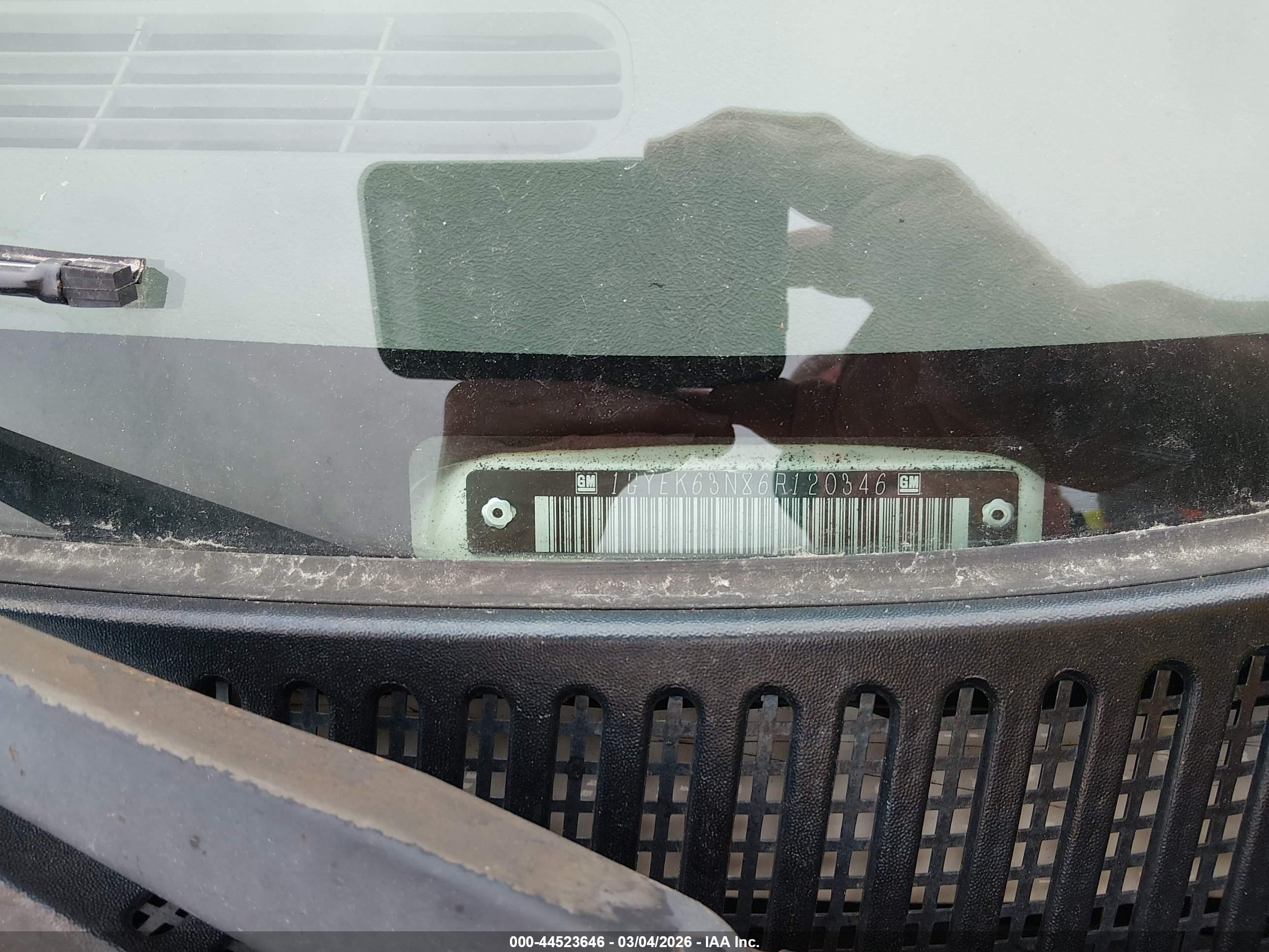 CADILLAC ESCALADE image 9