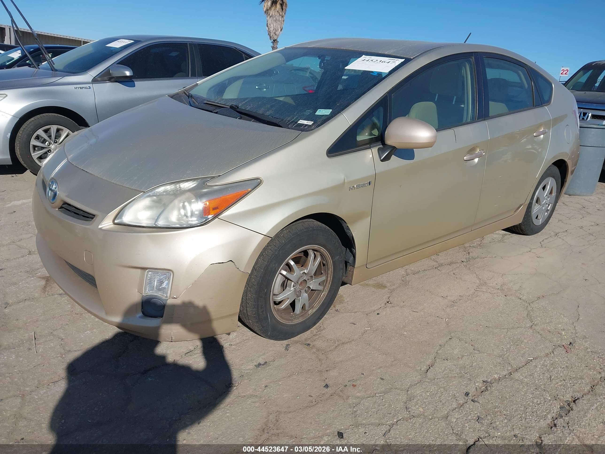 TOYOTA PRIUS image 2