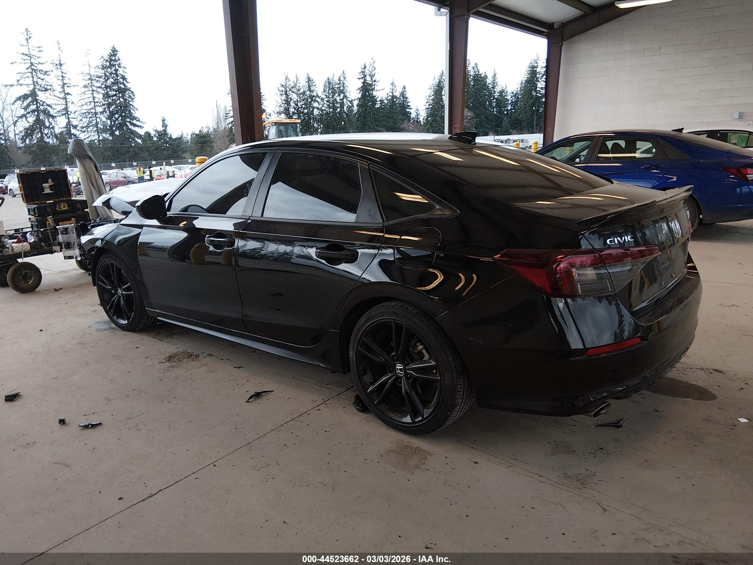 HONDA CIVIC image 3