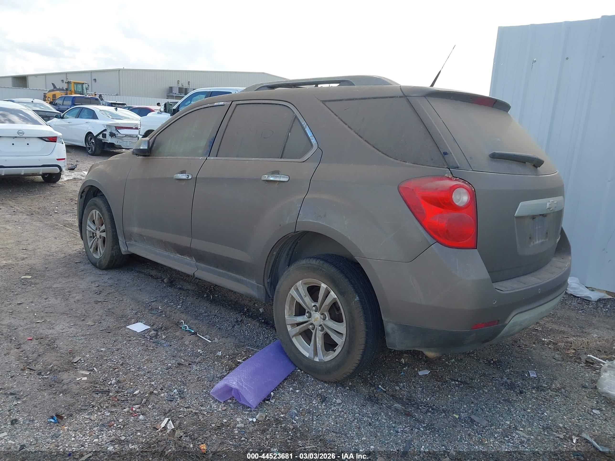 CHEVROLET EQUINOX image 3