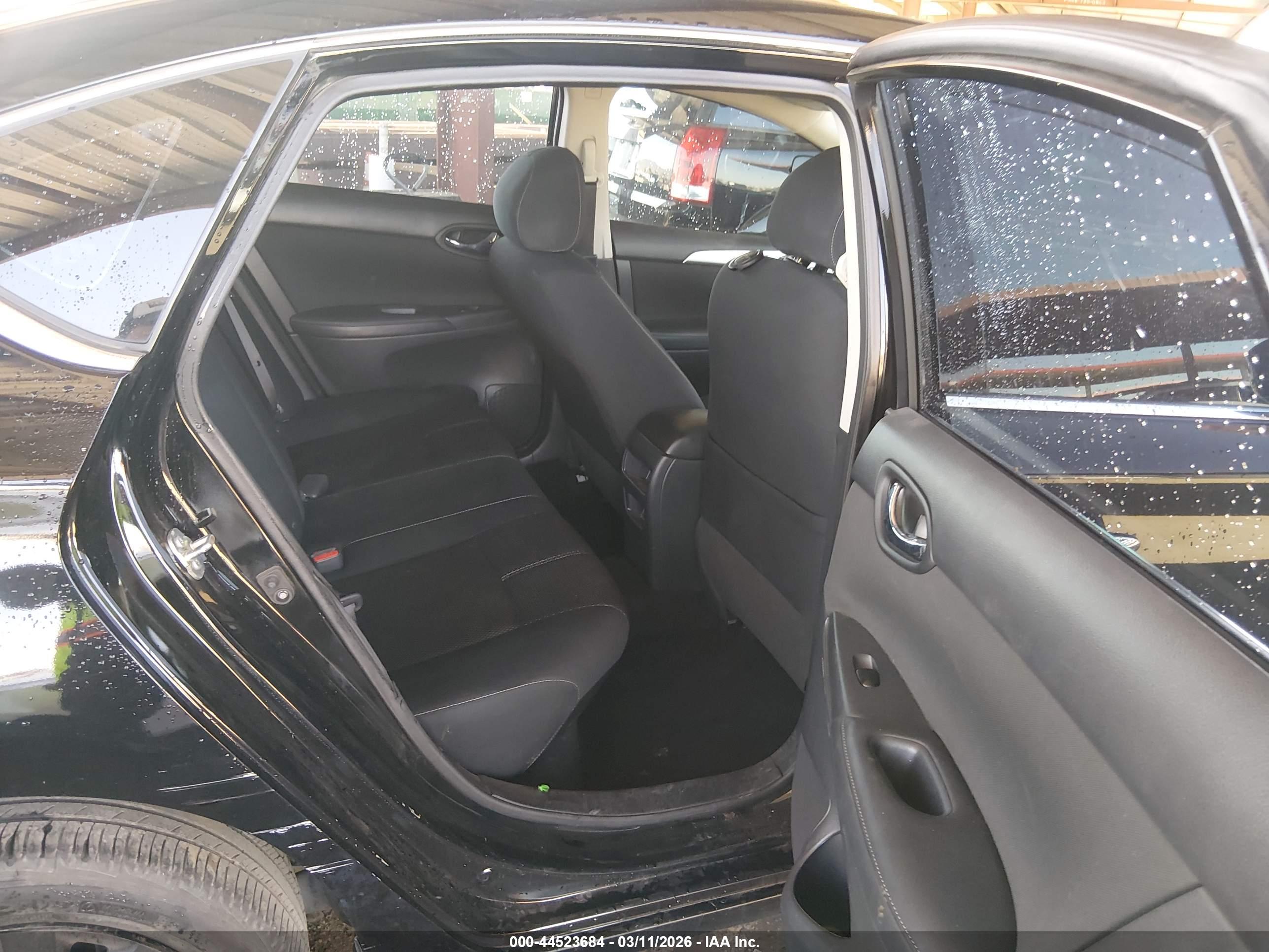 NISSAN SENTRA image 8