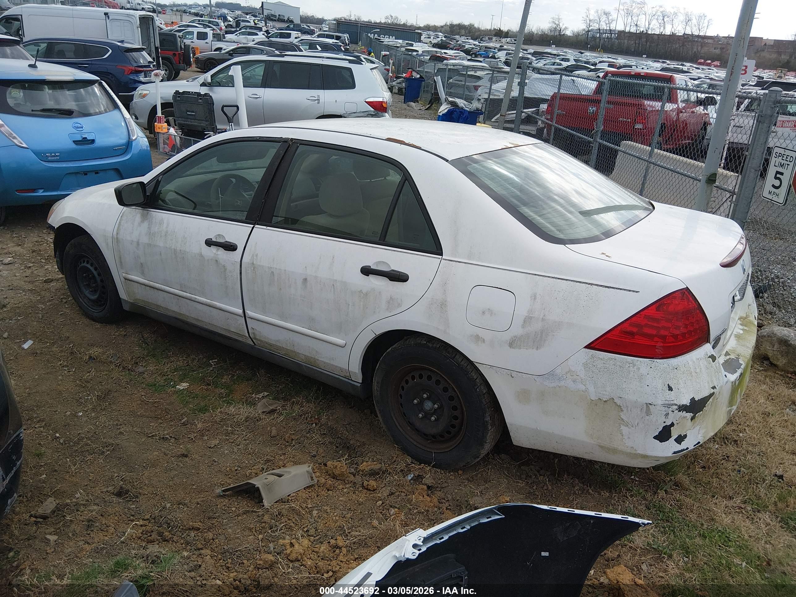 HONDA ACCORD image 3