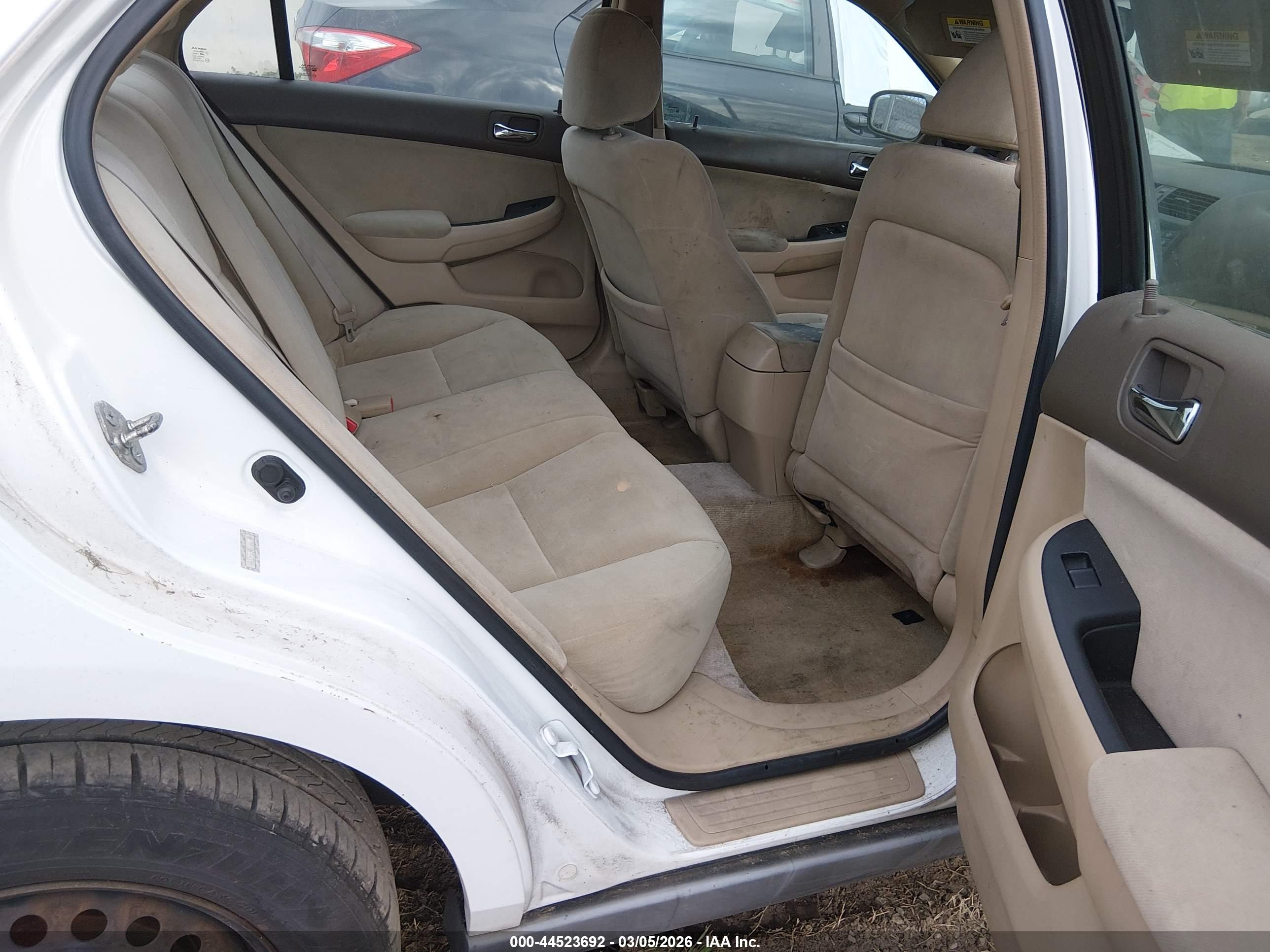 HONDA ACCORD image 8