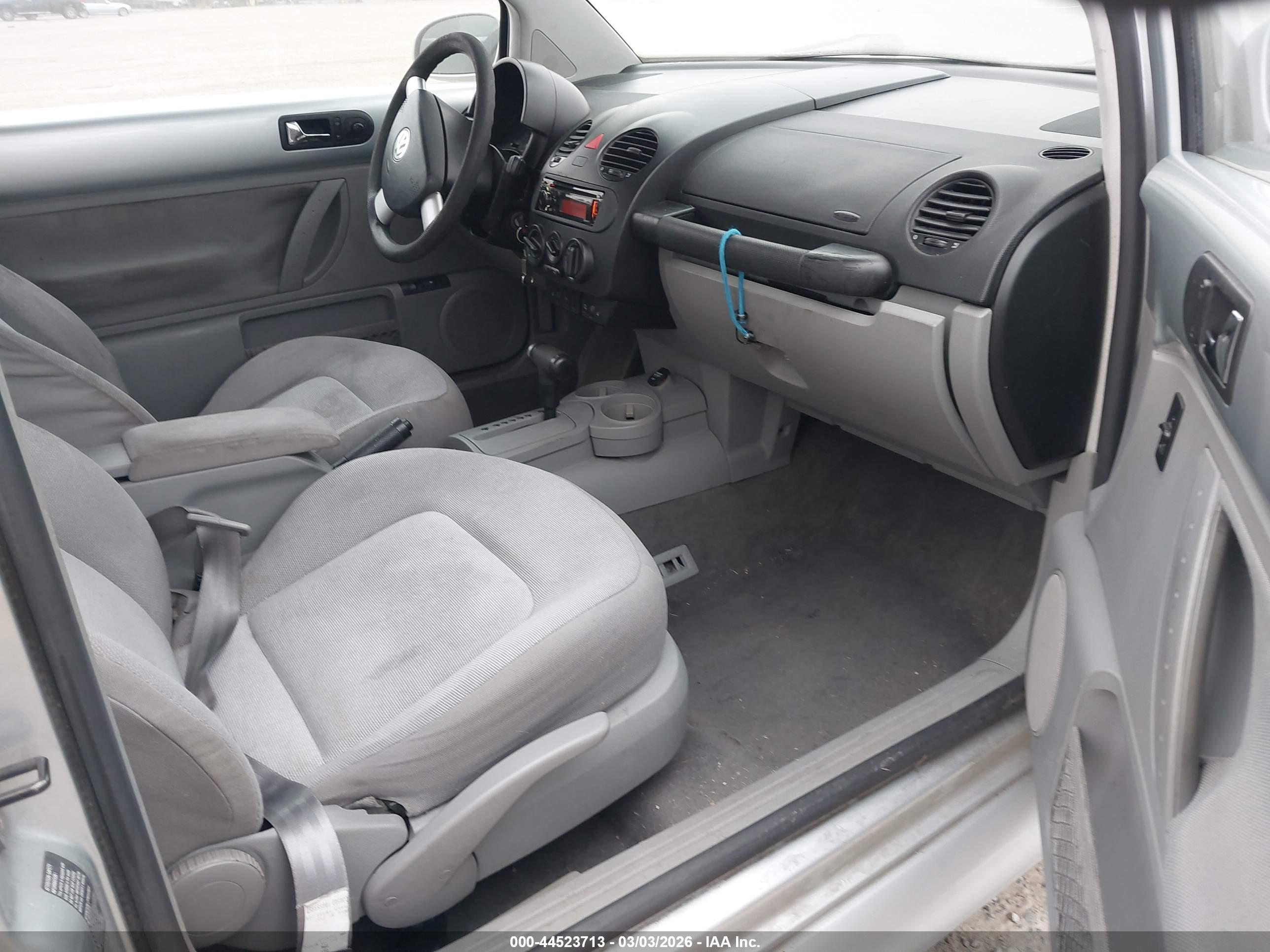 VOLKSWAGEN NEW image 5