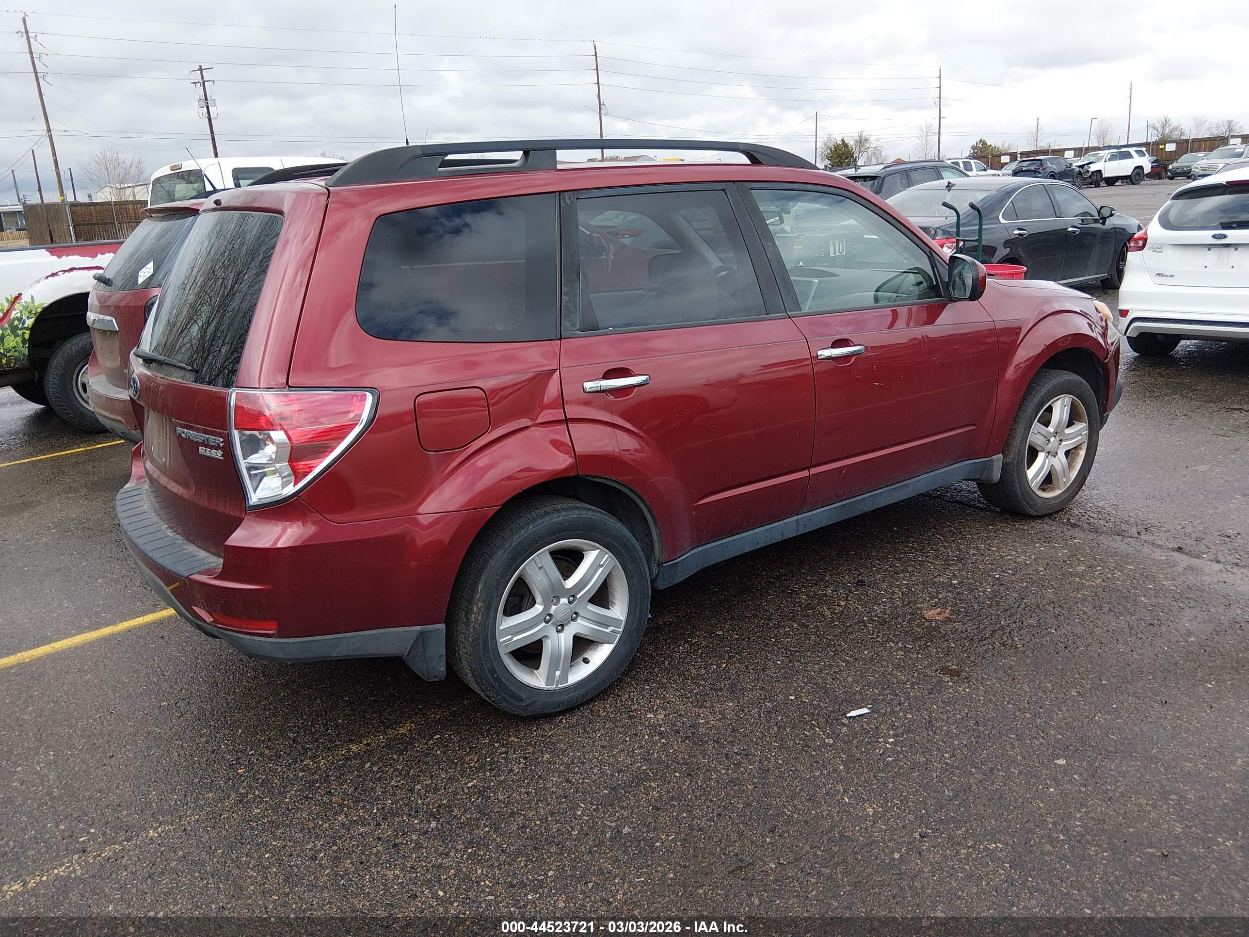 SUBARU FORESTER image 4
