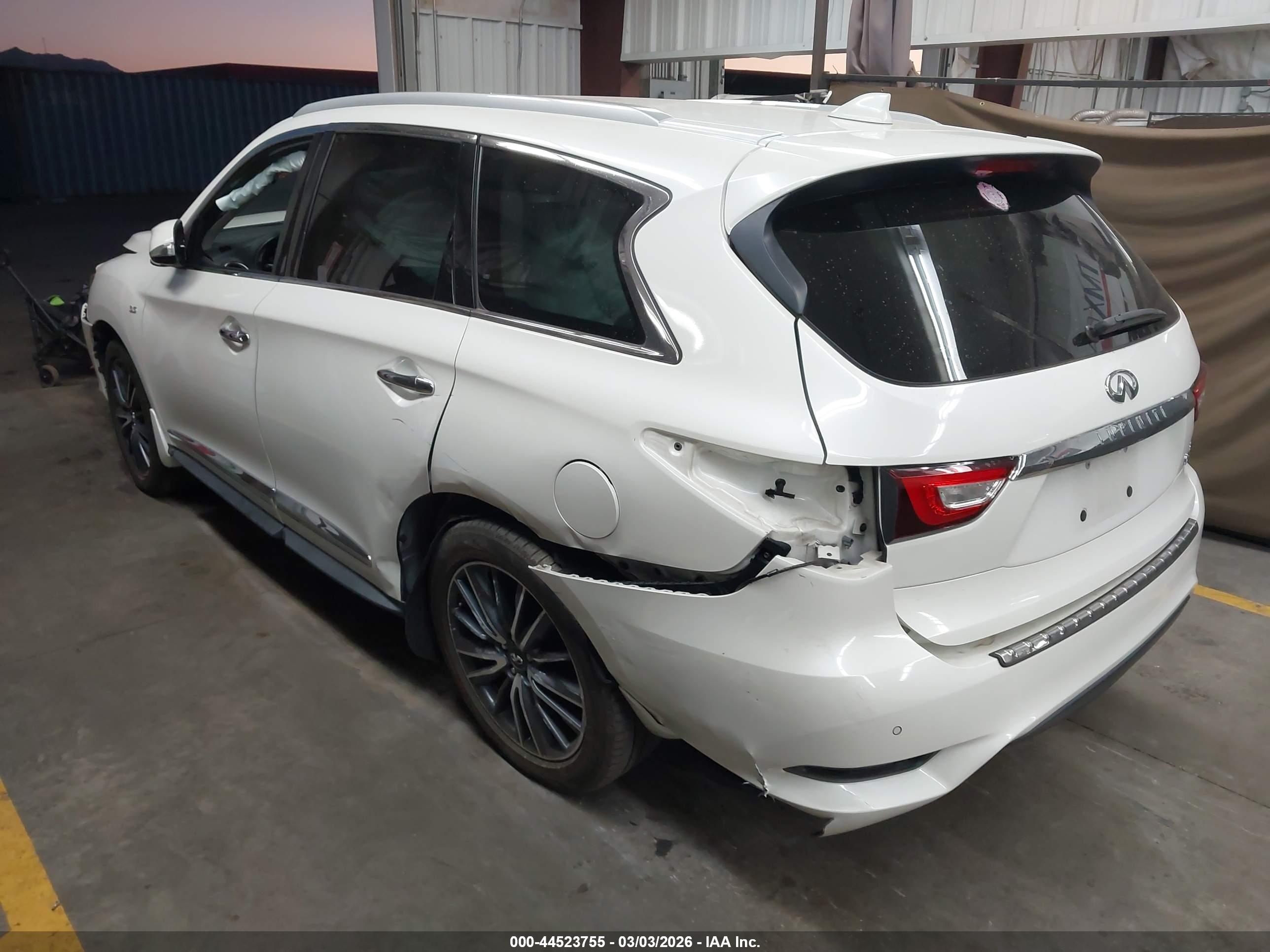 INFINITI QX60 image 3