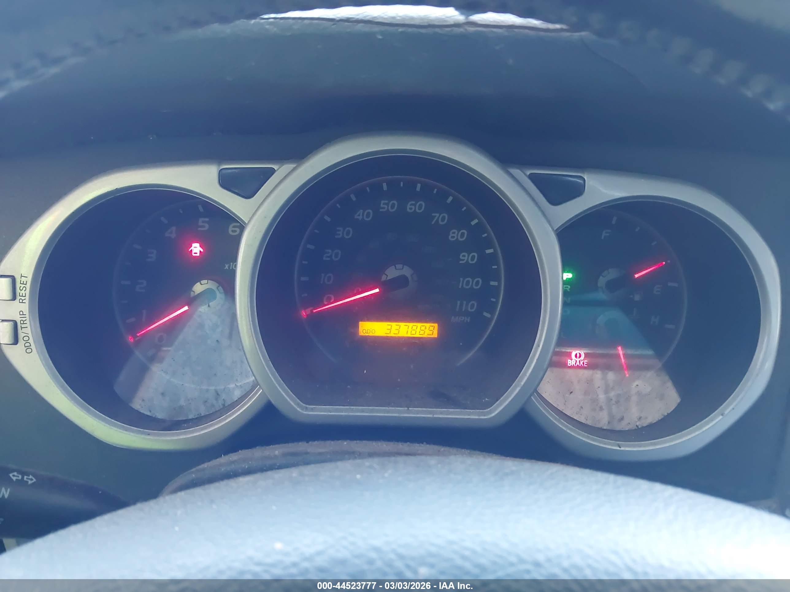 TOYOTA 4RUNNER image 7