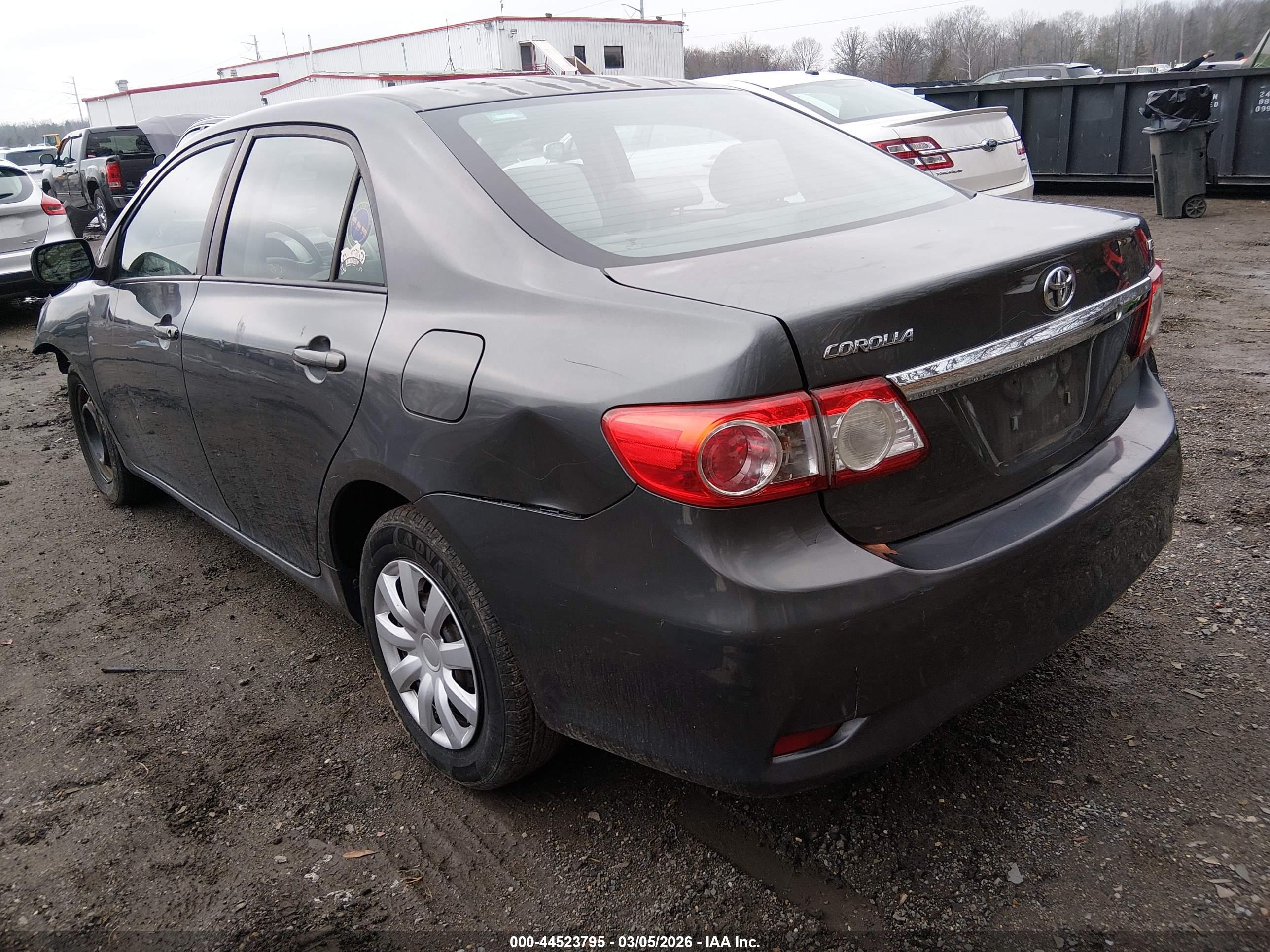TOYOTA COROLLA image 3