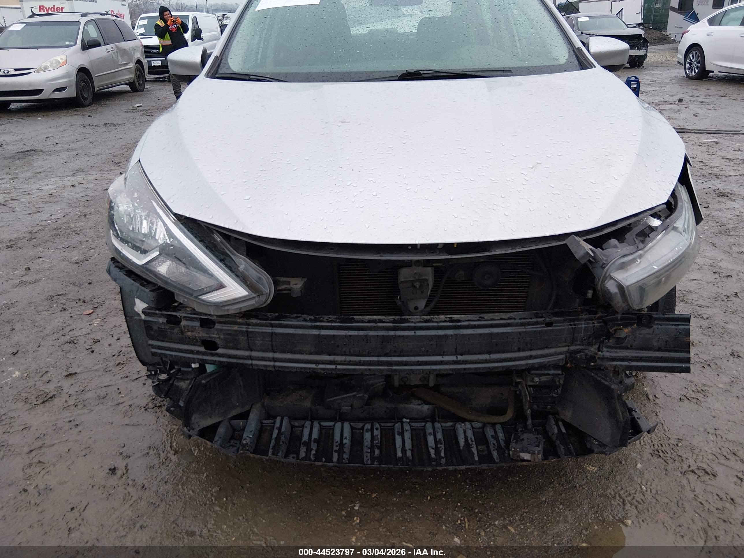 NISSAN SENTRA image 6