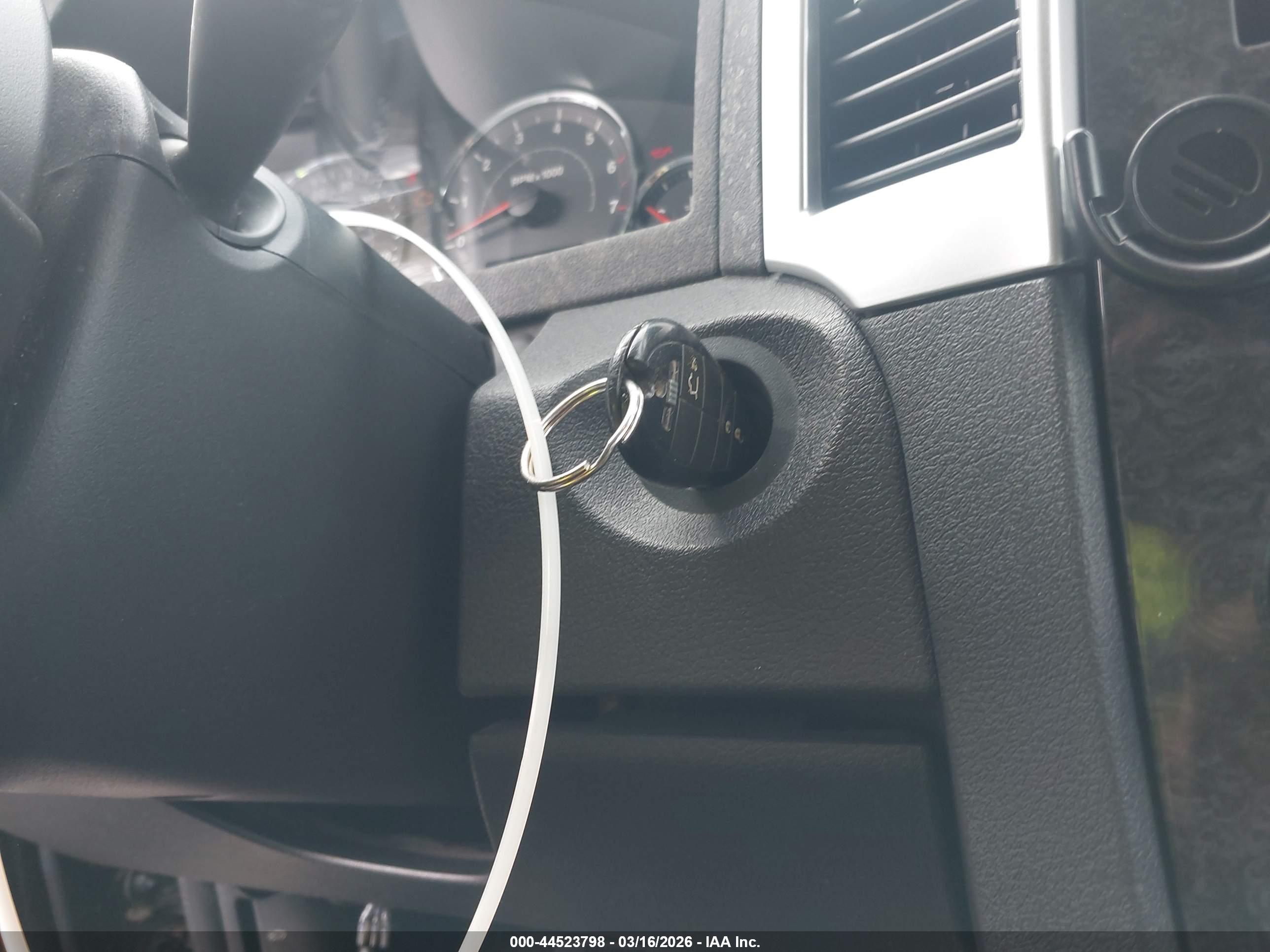 JEEP GRAND image 11