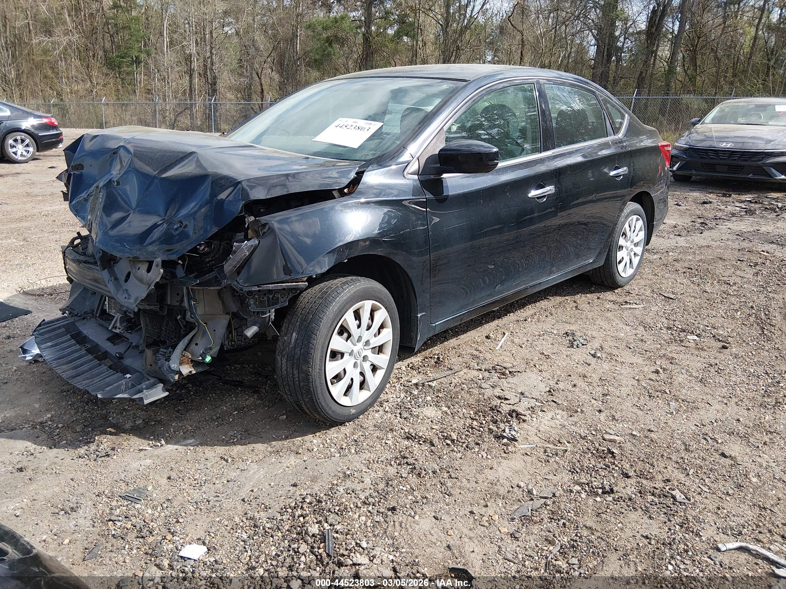 NISSAN SENTRA image 2