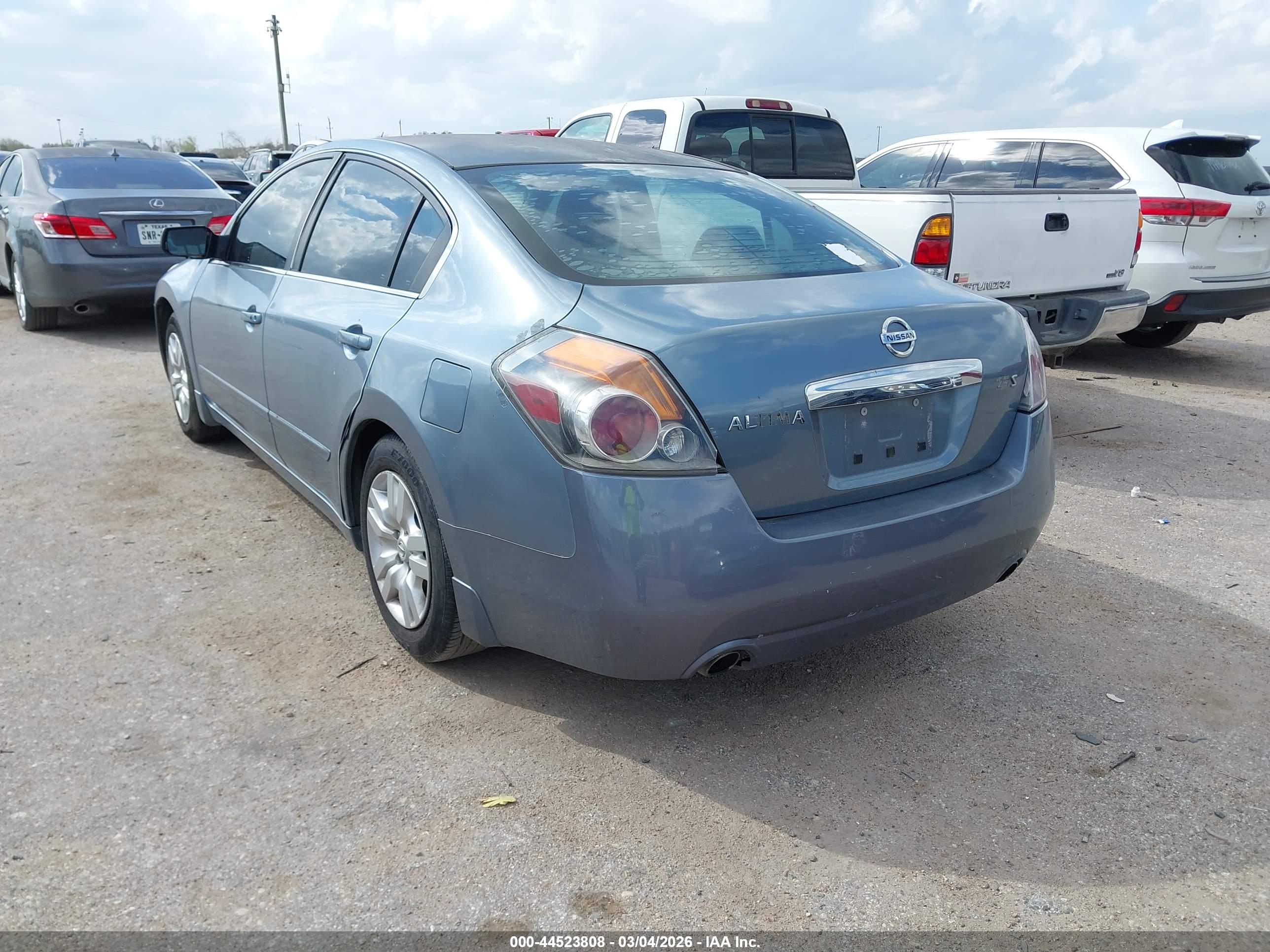 NISSAN ALTIMA image 3