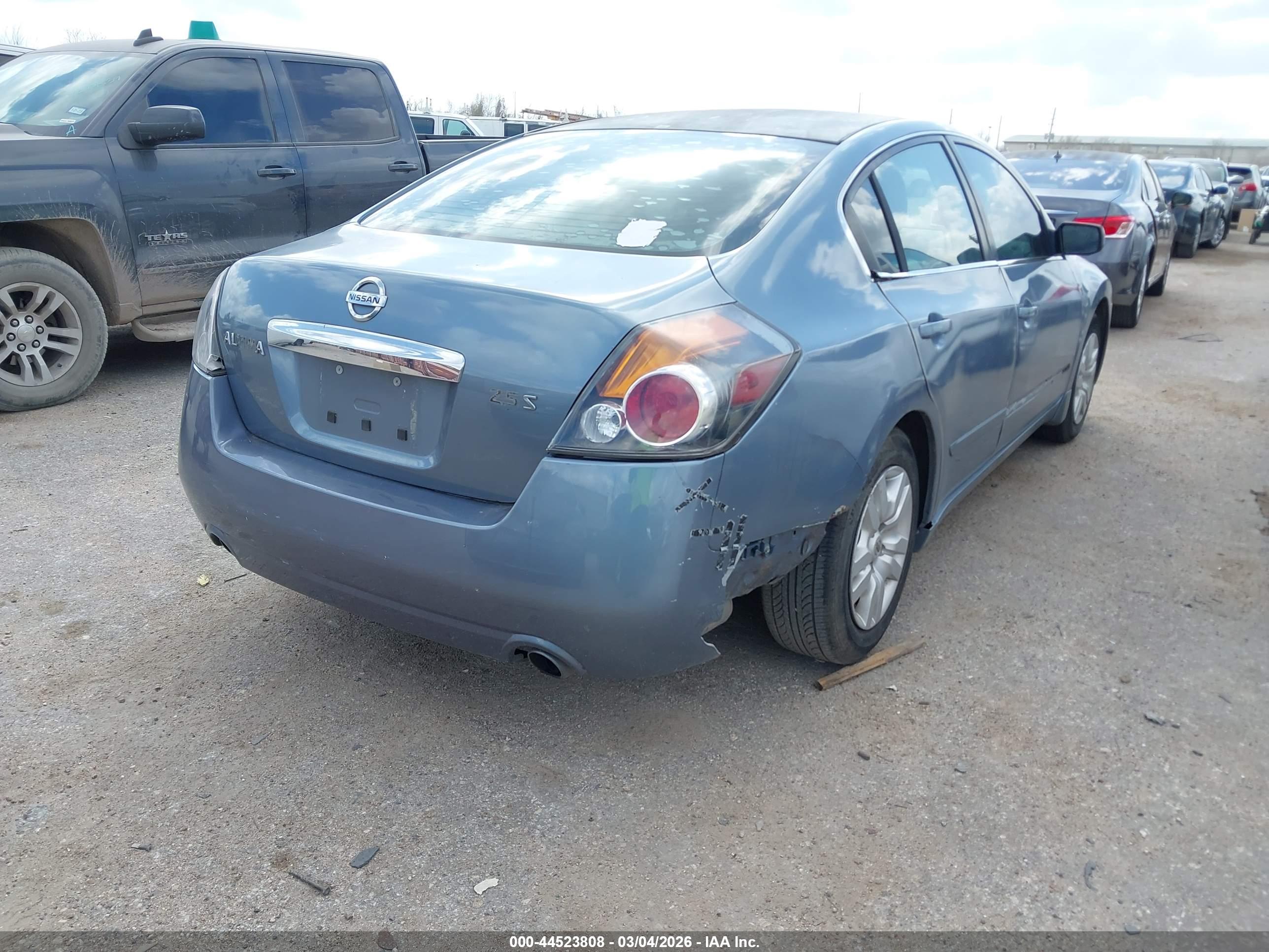 NISSAN ALTIMA image 4