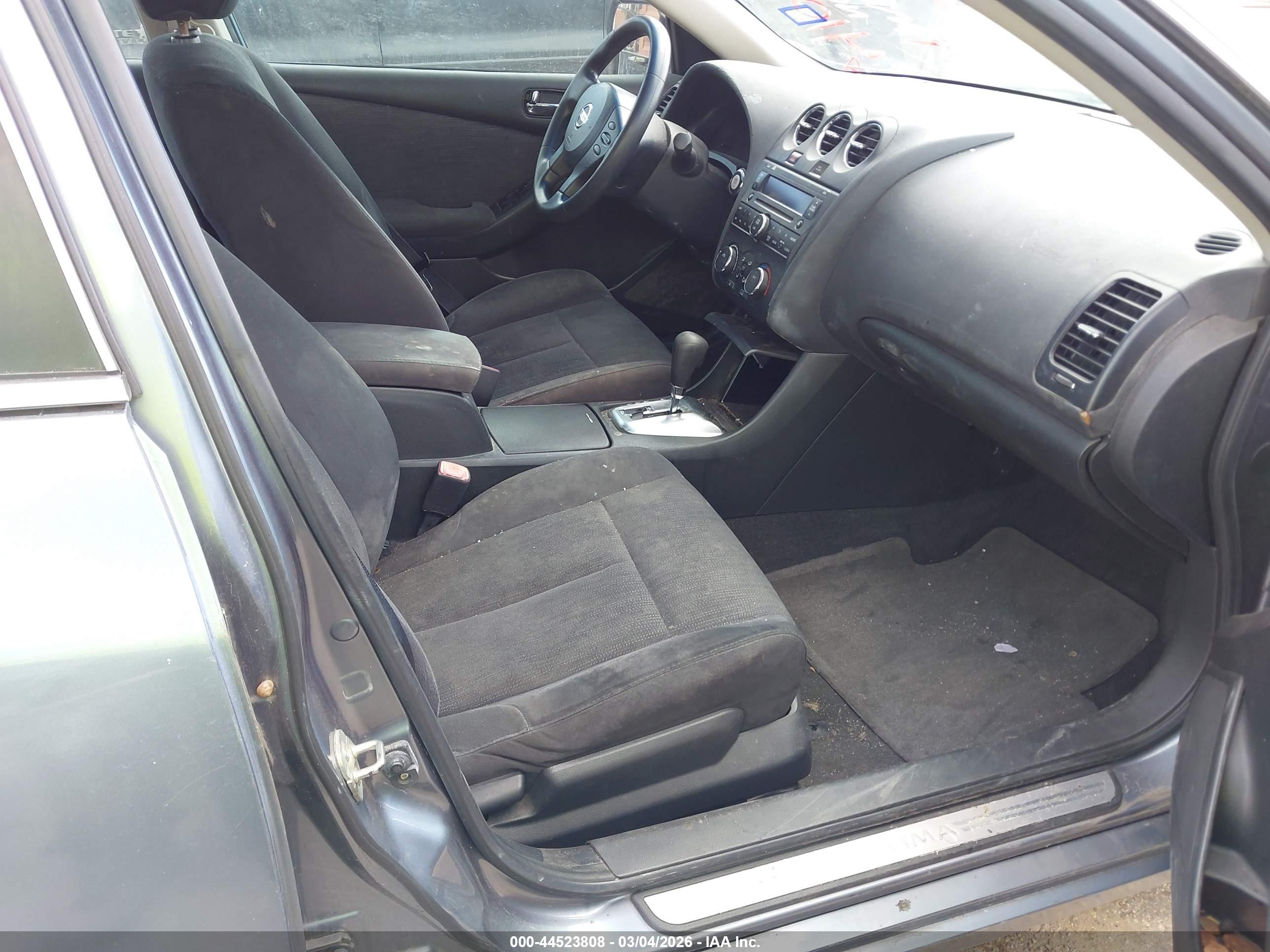 NISSAN ALTIMA image 5