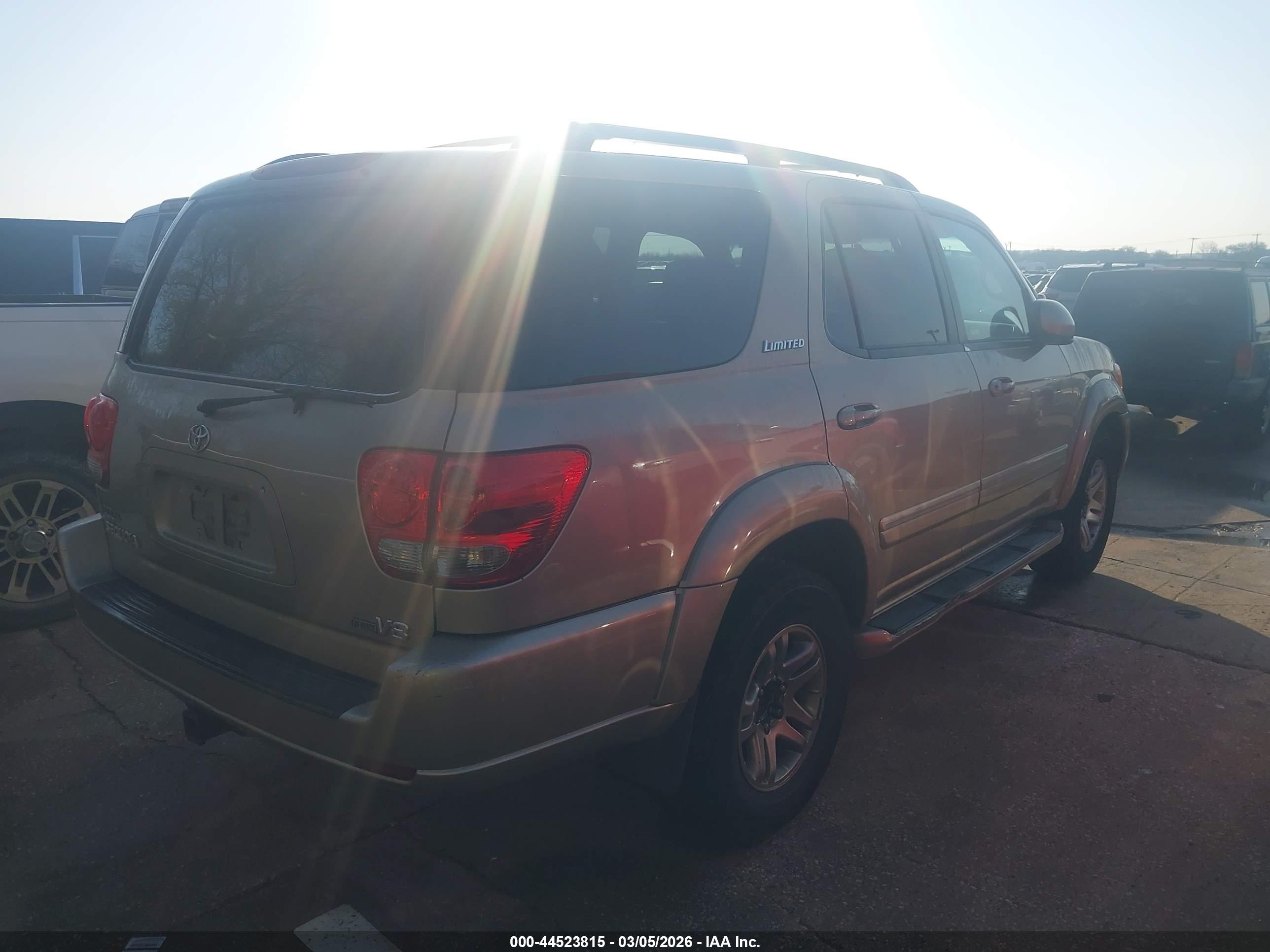 TOYOTA SEQUOIA image 4