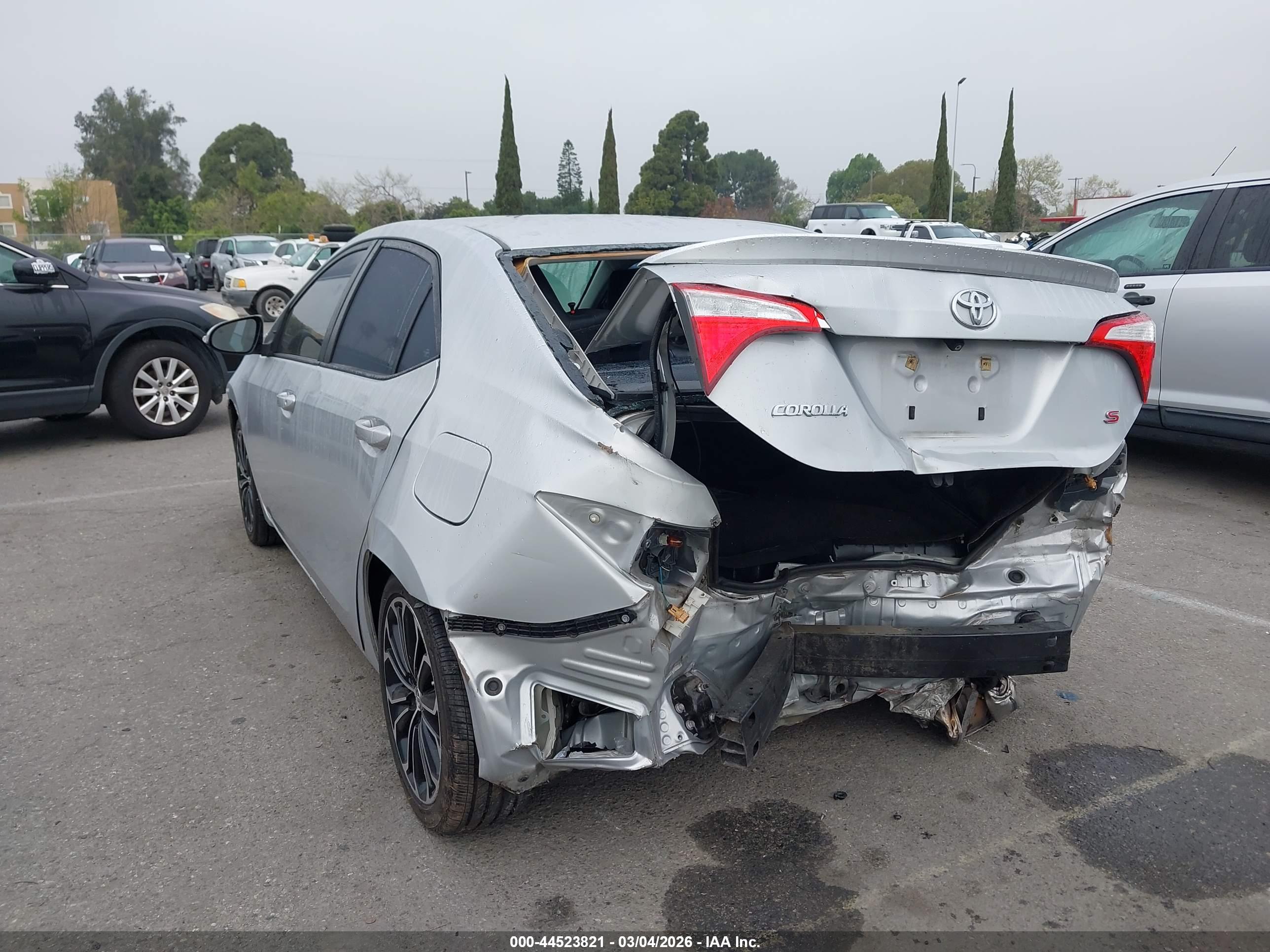 TOYOTA COROLLA image 3