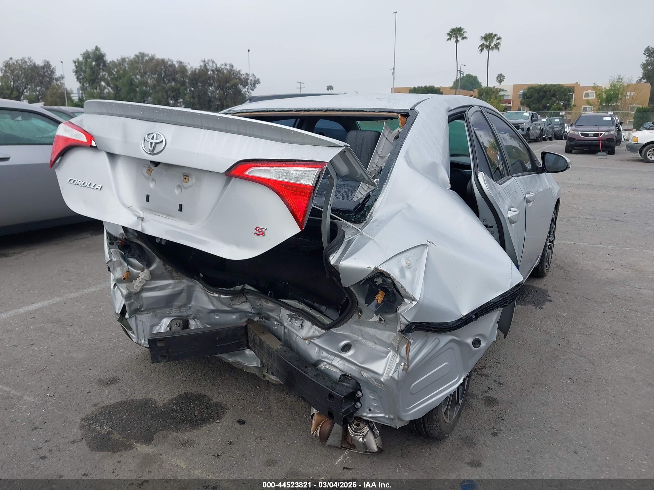 TOYOTA COROLLA image 4