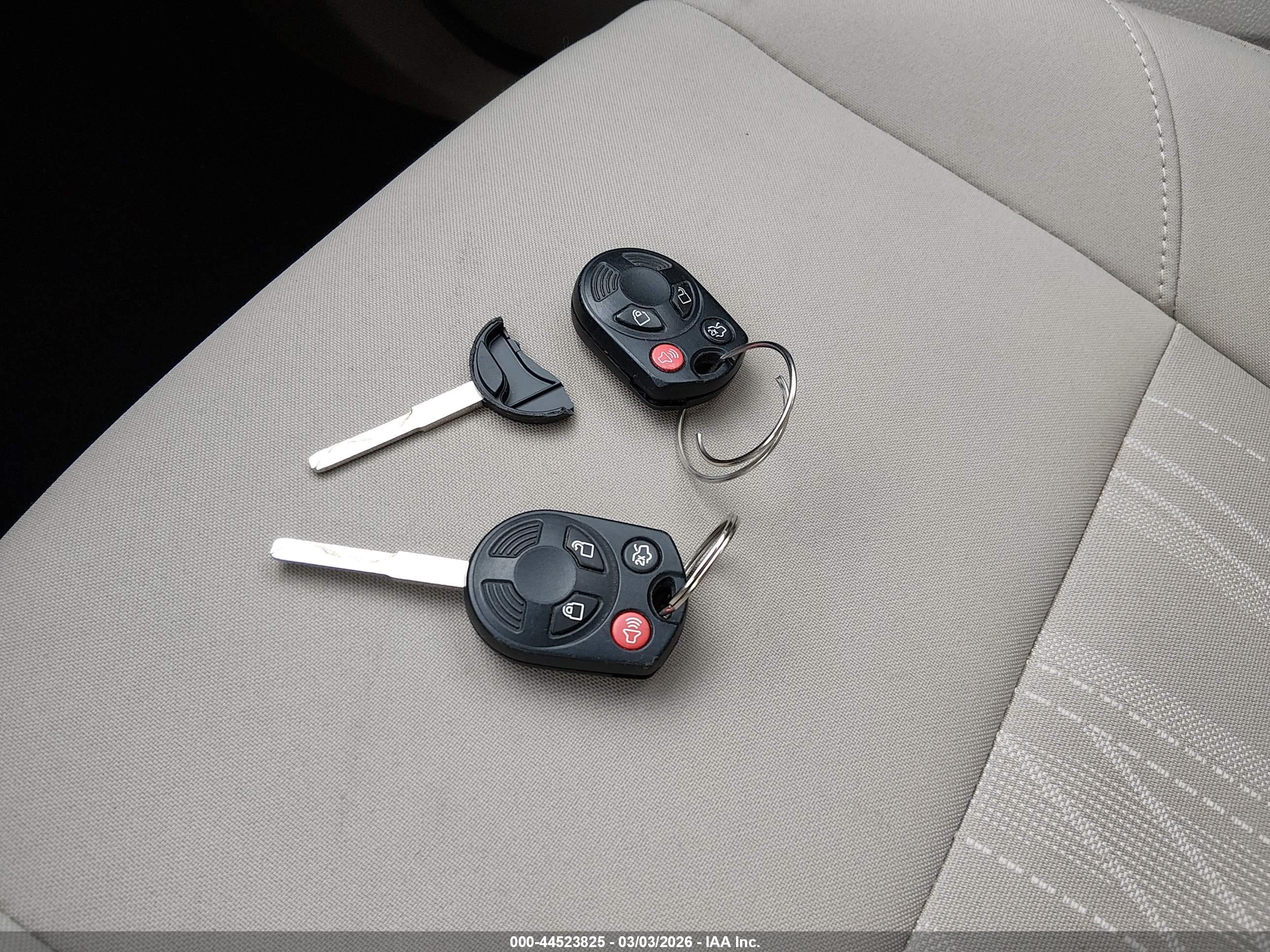 FORD FOCUS image 11
