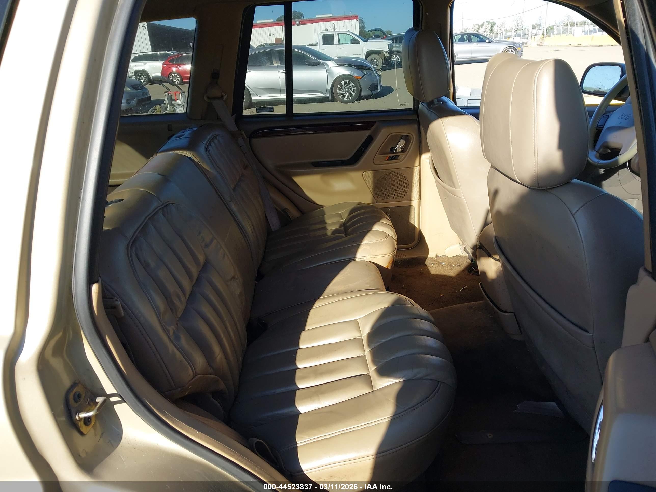 JEEP GRAND image 8
