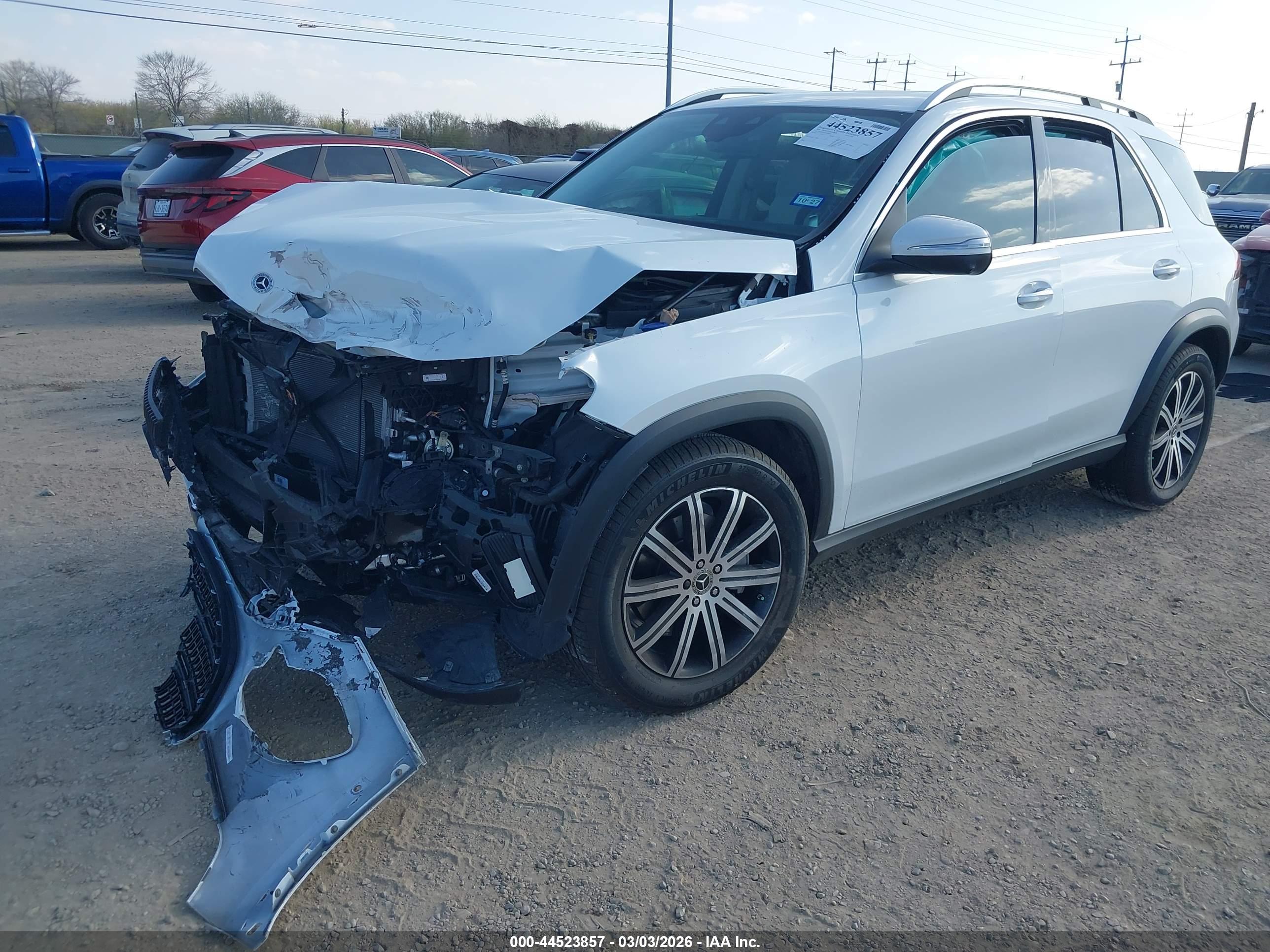 MERCEDES-BENZ GLE image 2