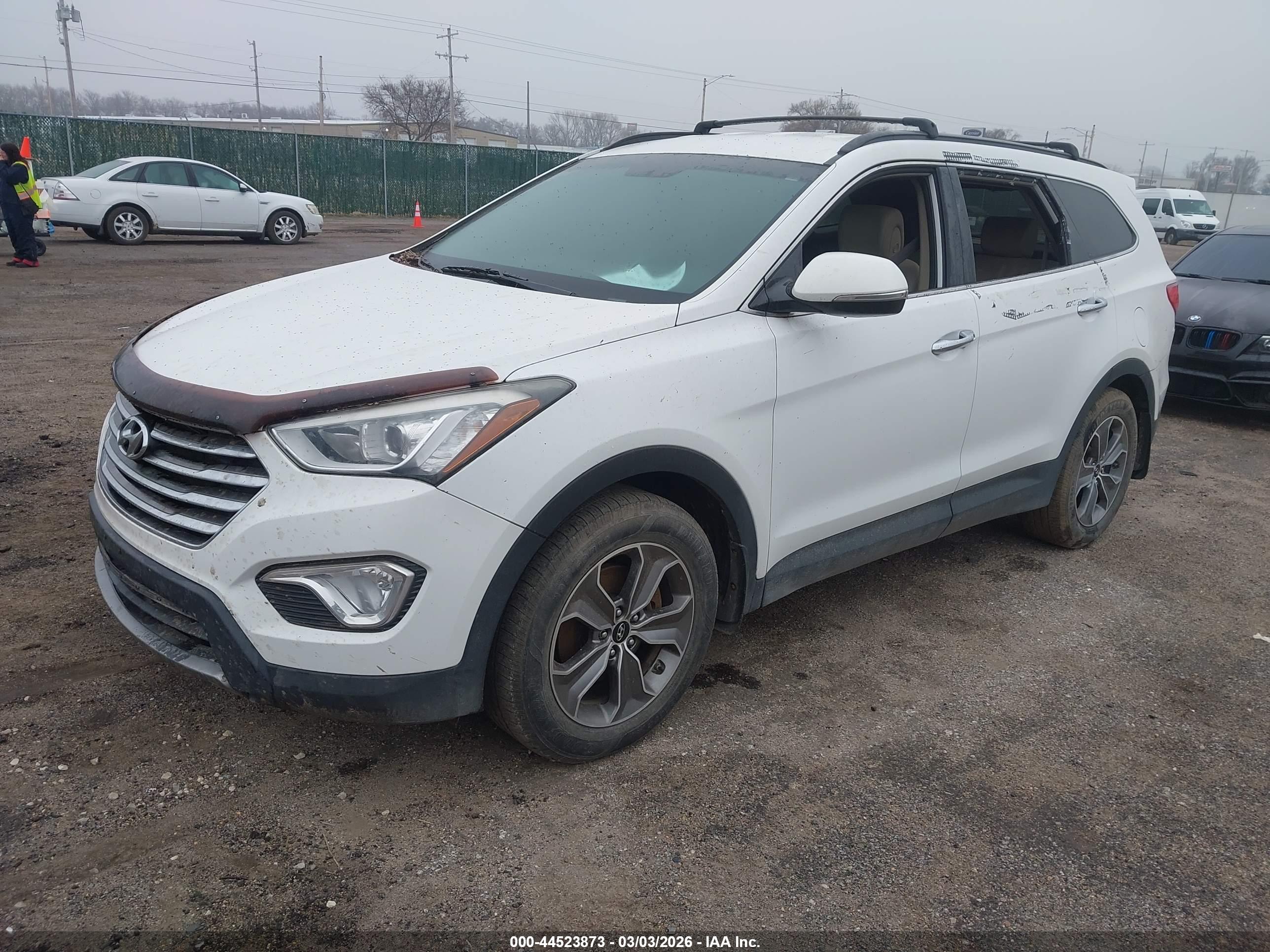 HYUNDAI SANTA image 2