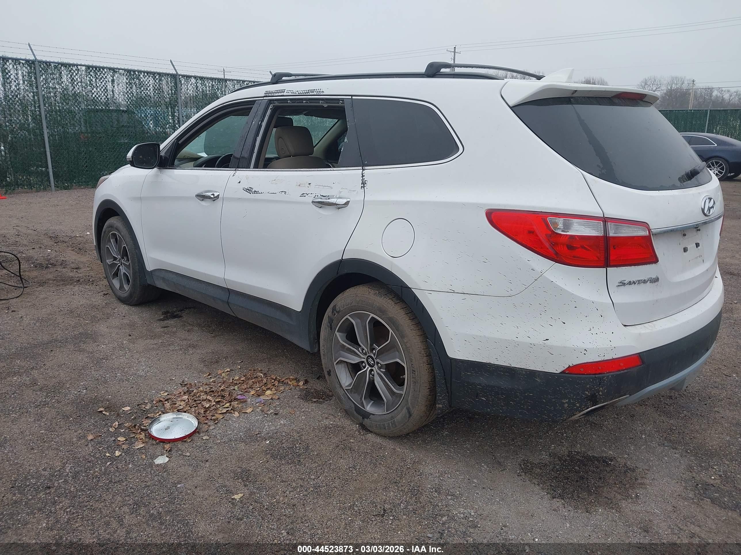 HYUNDAI SANTA image 3
