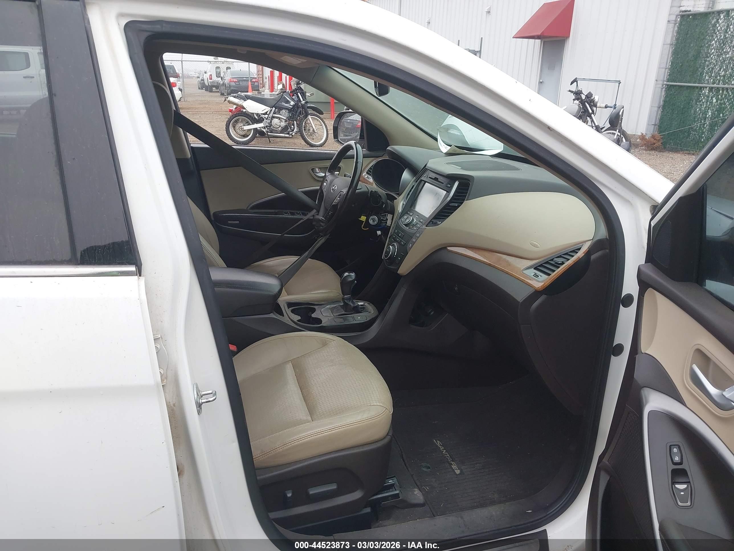 HYUNDAI SANTA image 5