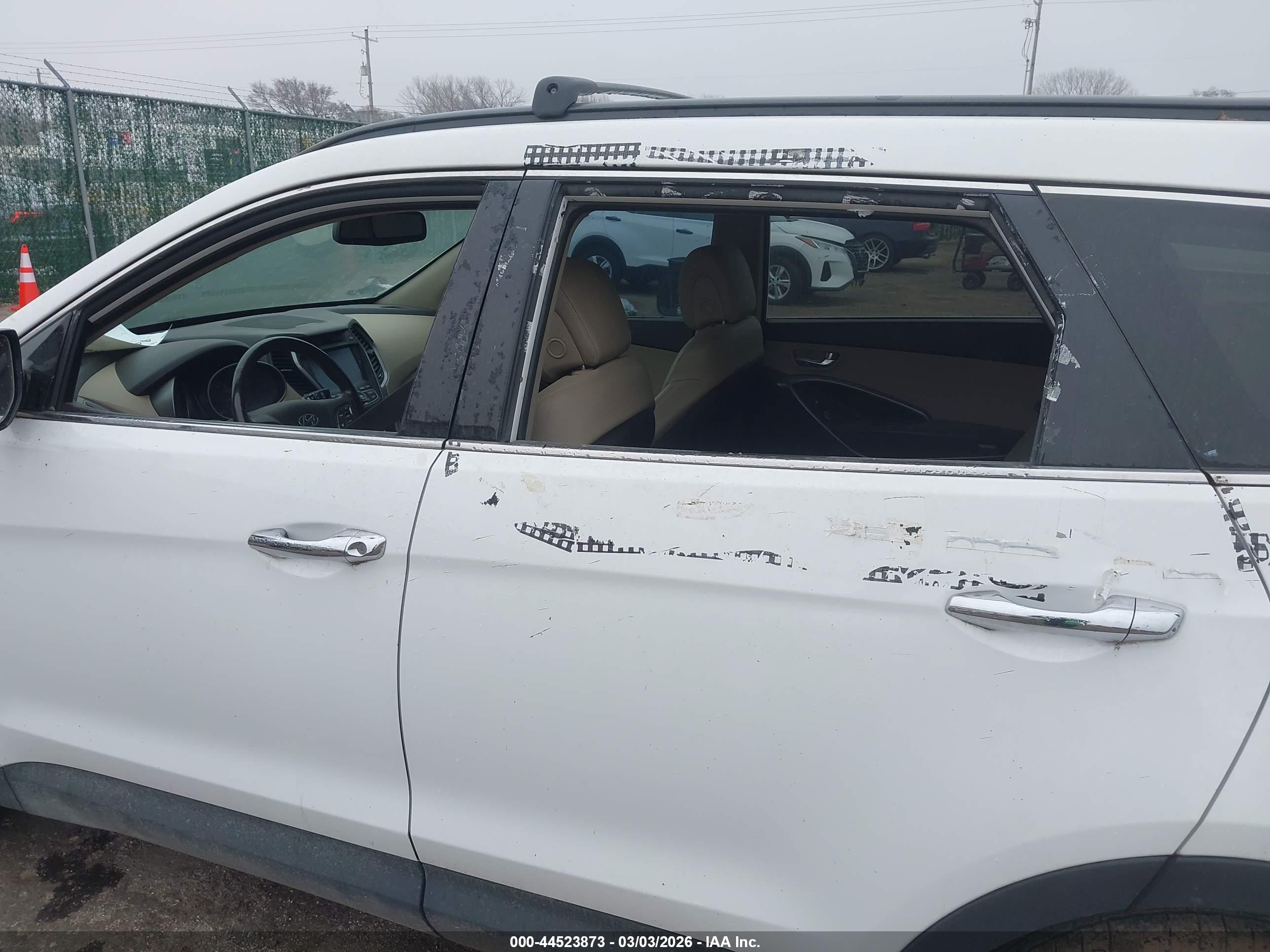 HYUNDAI SANTA image 6
